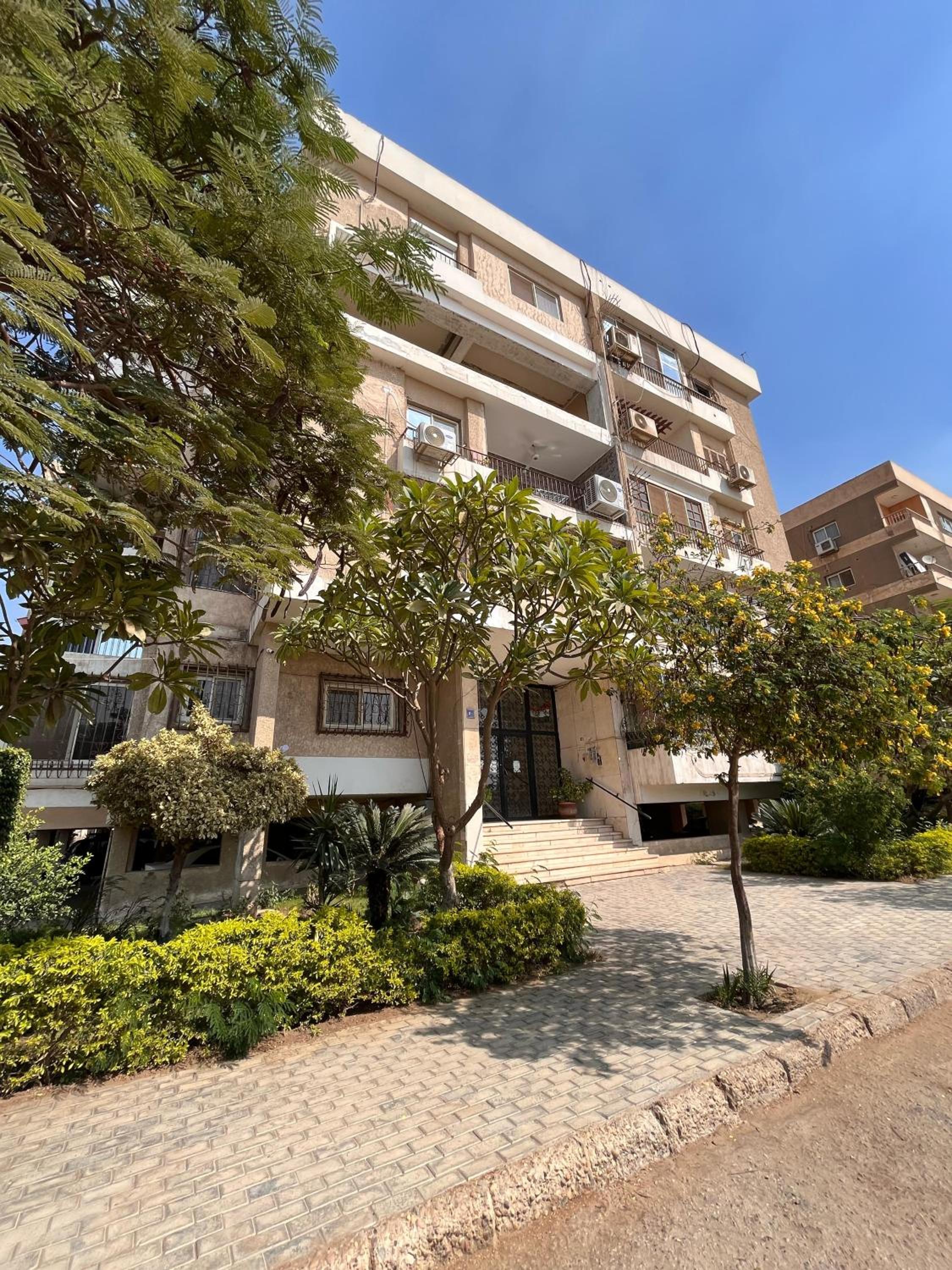 Cozy Modern Apartment in Prime Maadi