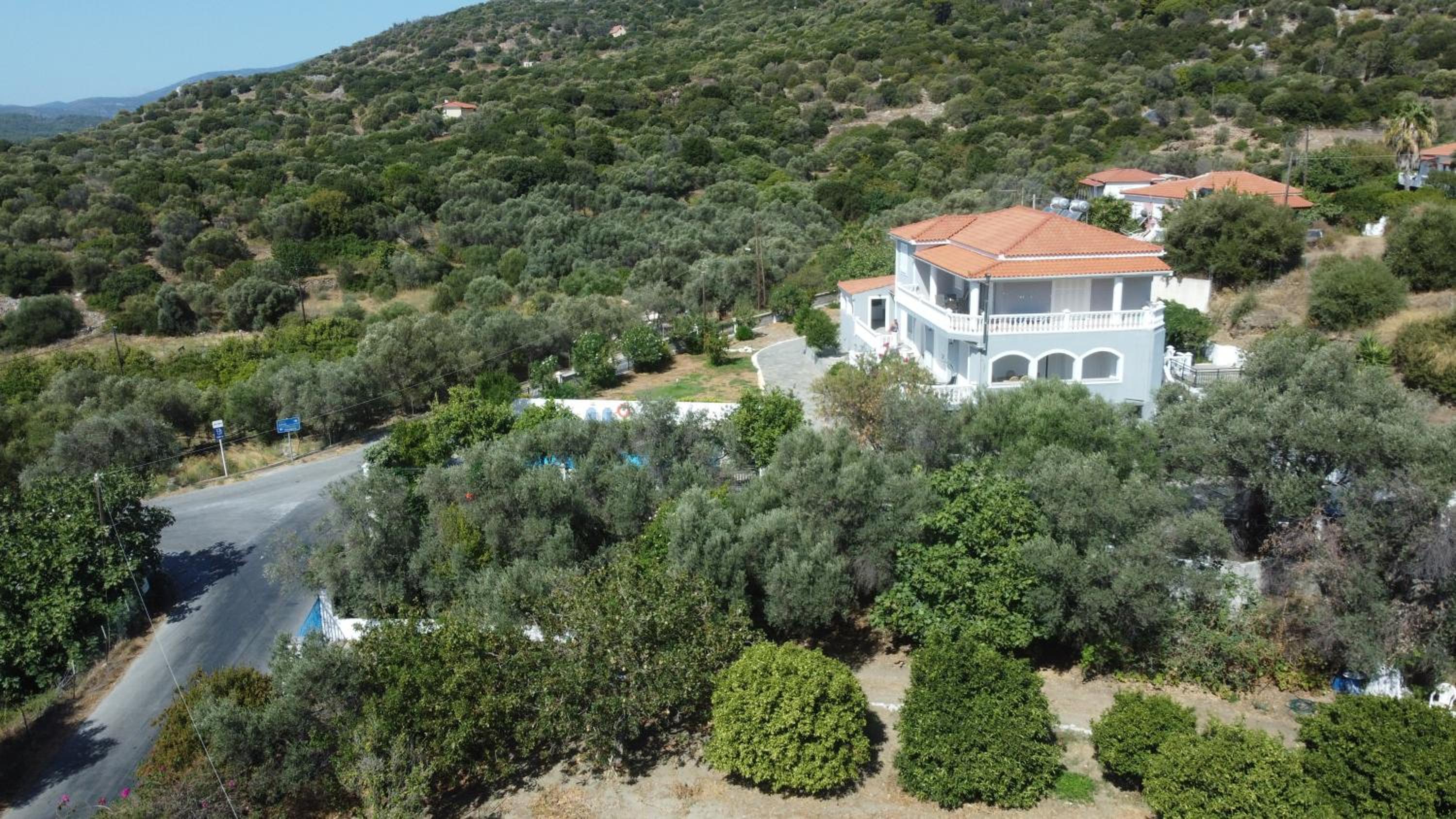 Villa Karras