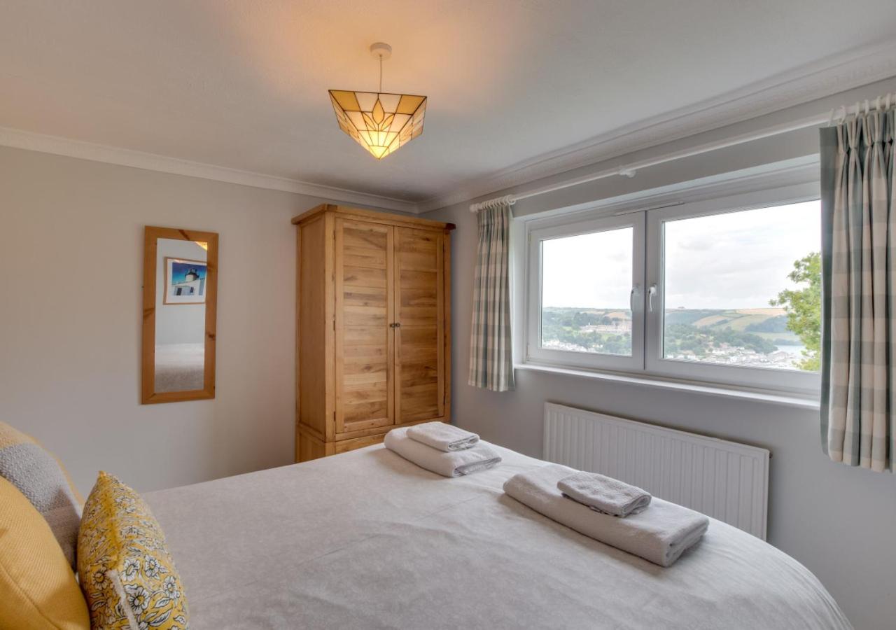 4 Bed in Kingswear oc-bc135