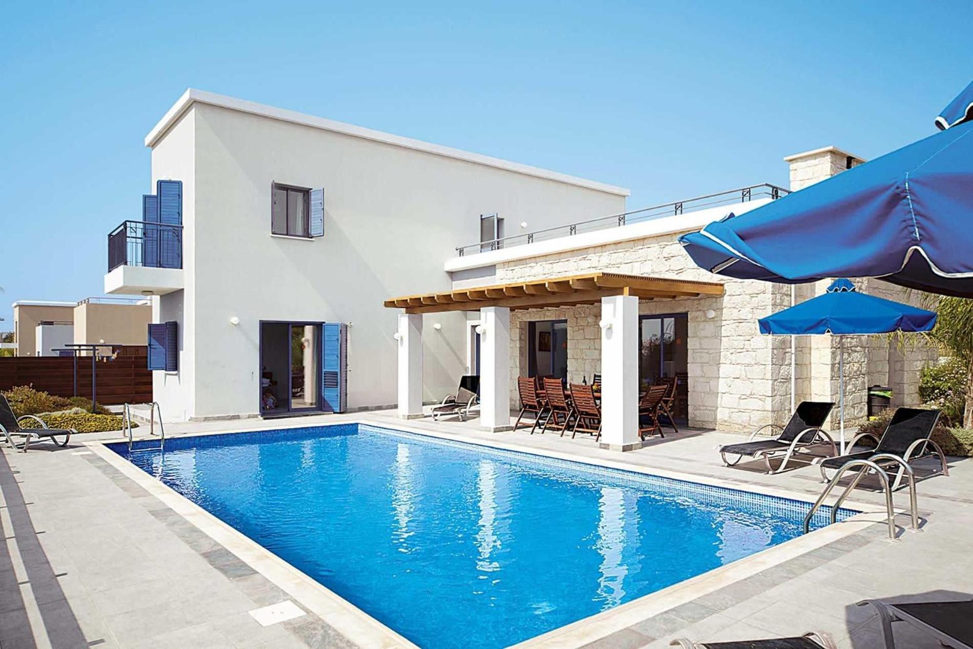 Luxury Coral Bay Villa - Villa Coral Olympus Artemis - 4 Bedroom Villa - Private Swimming Pool - Central Location