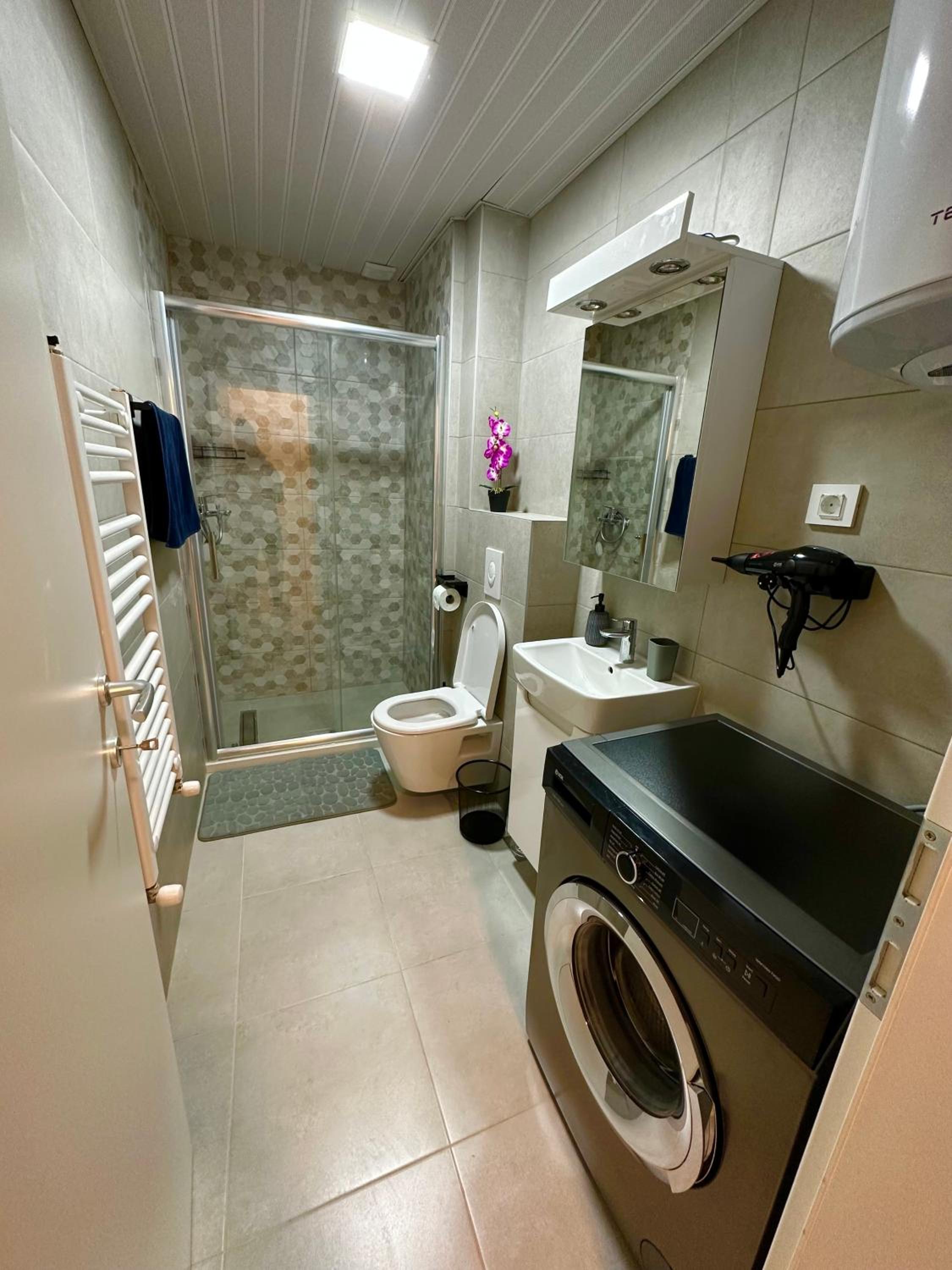 Photo 11