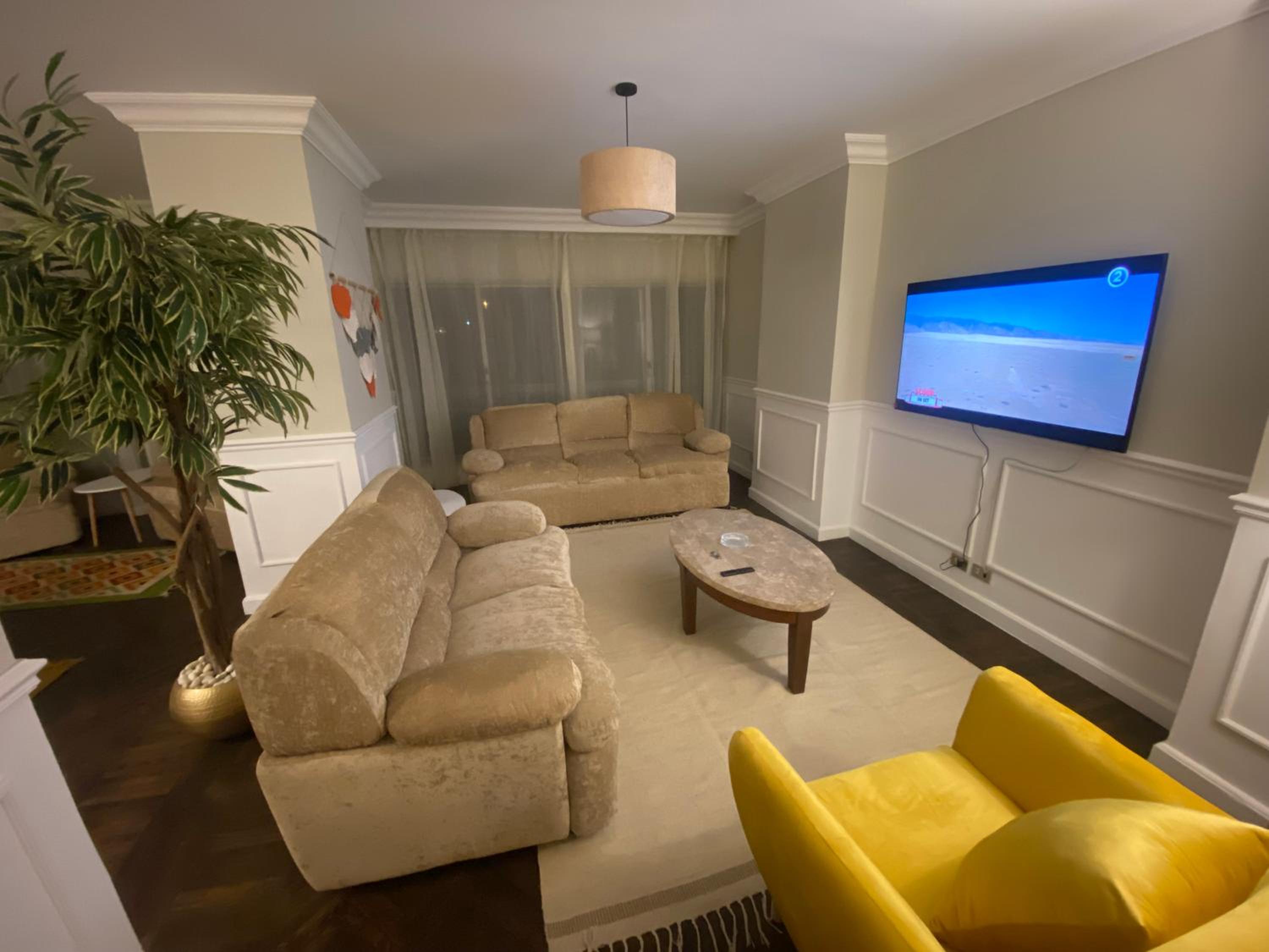 Lovely 2 bedroom by the Nile