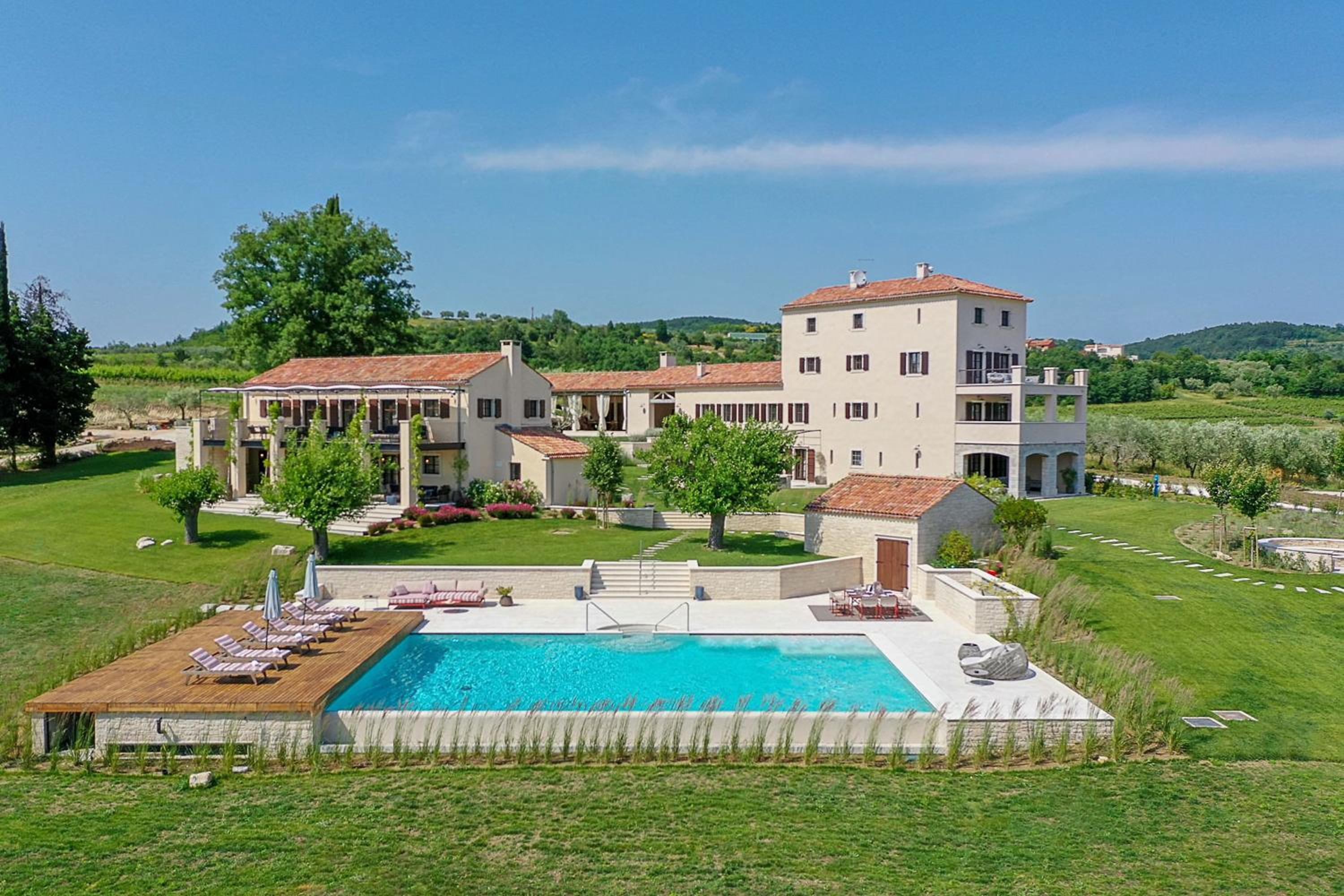 Tranquil Istria Estate Palazio Clai Winery 8 Bedrooms Spa & Heated Pool