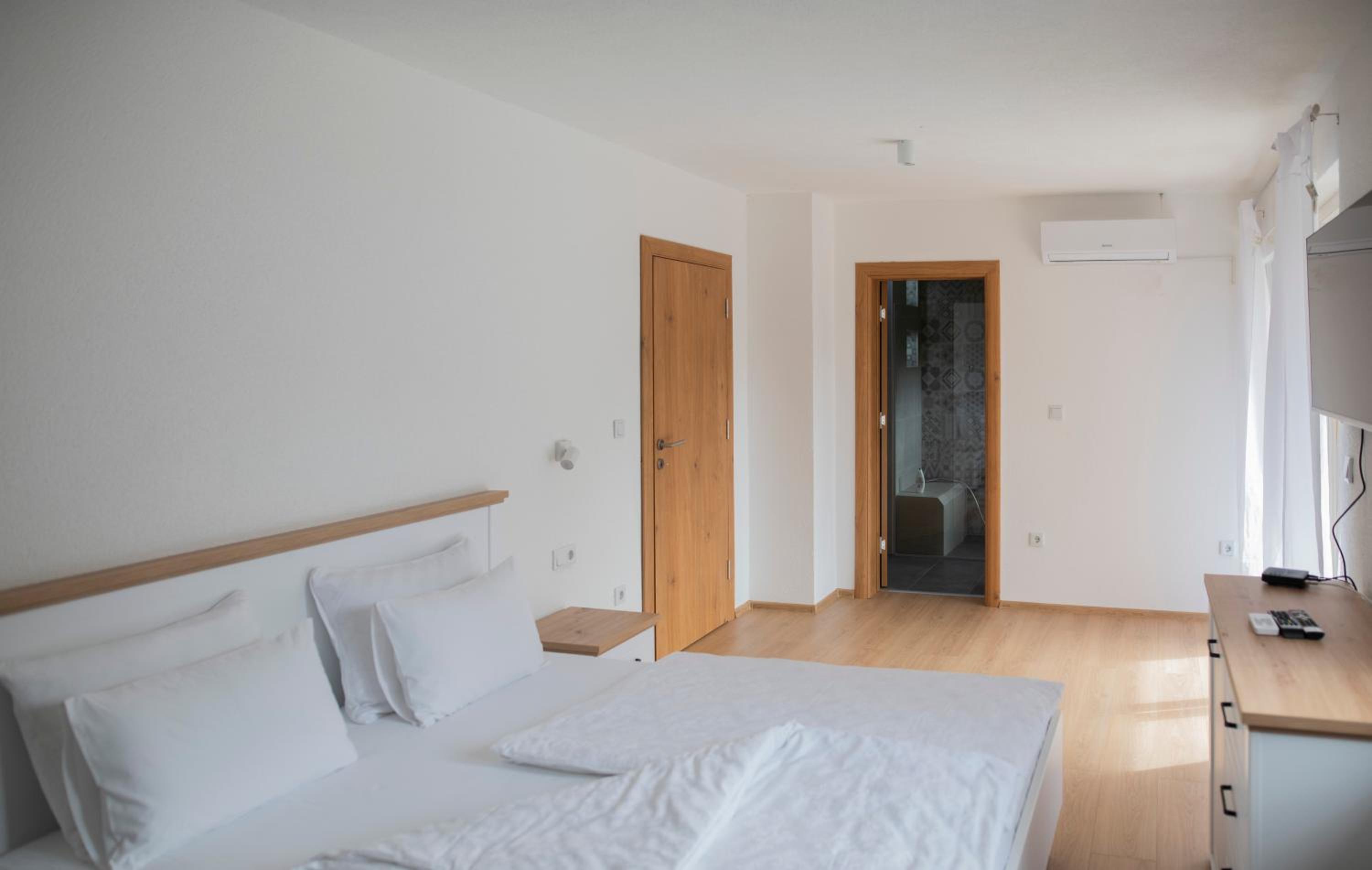 Villa Rivus - Private Family Retreat near Sarajevo