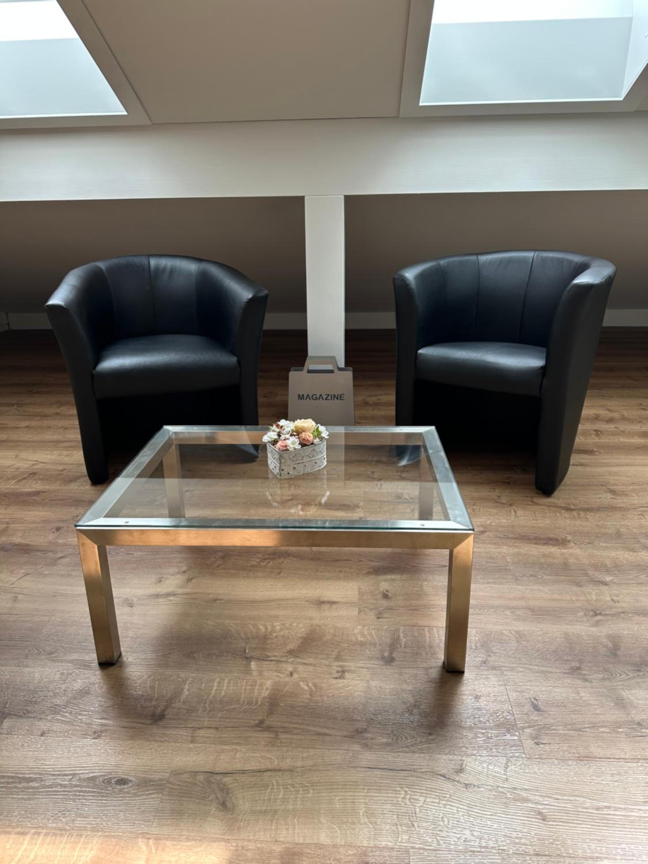 Neue Einzimmer Dachwohnung