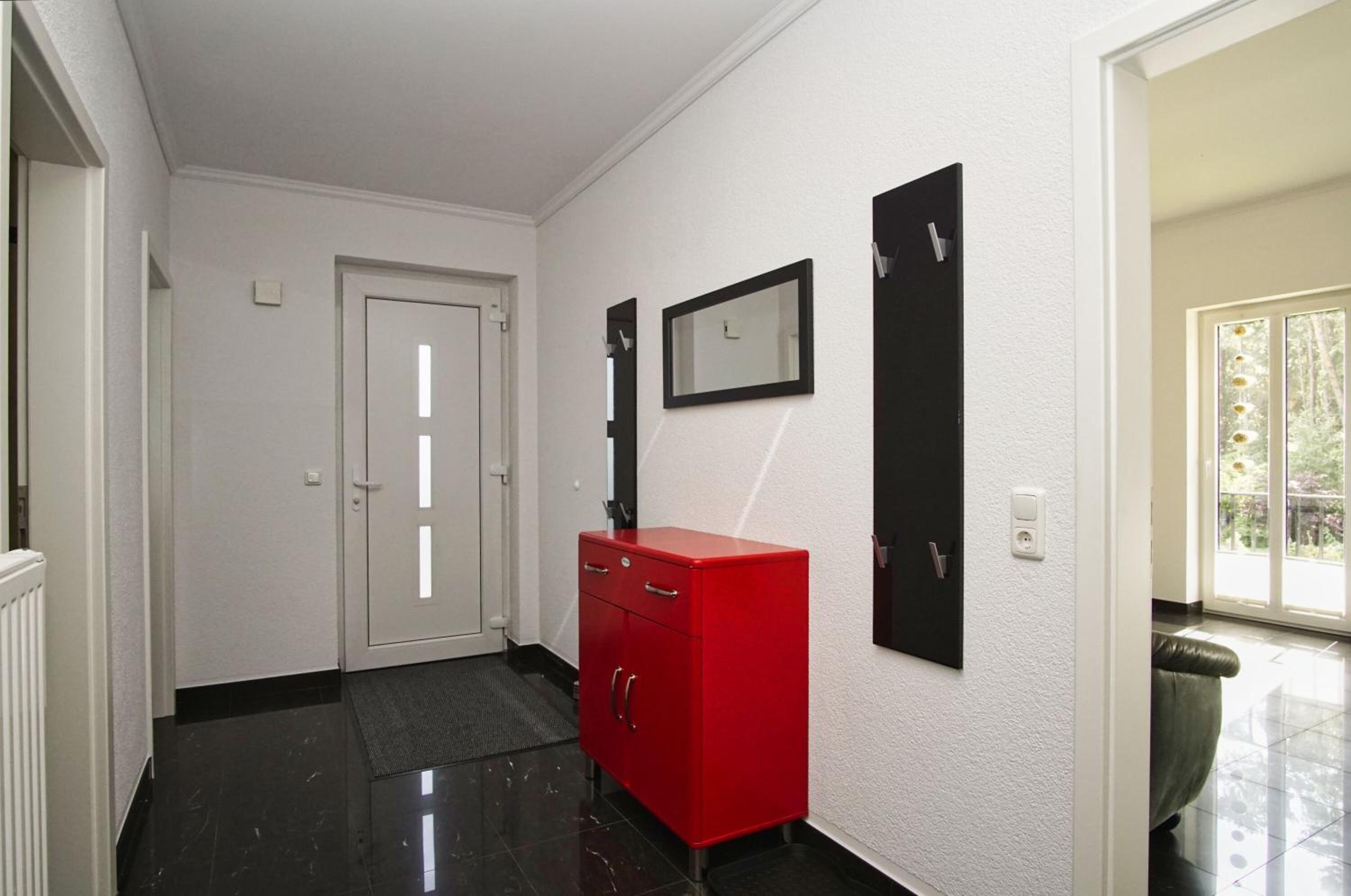 Direkt am Waldrand mit Balkon und in Strandnähe - Ferienwohnung Cosmo