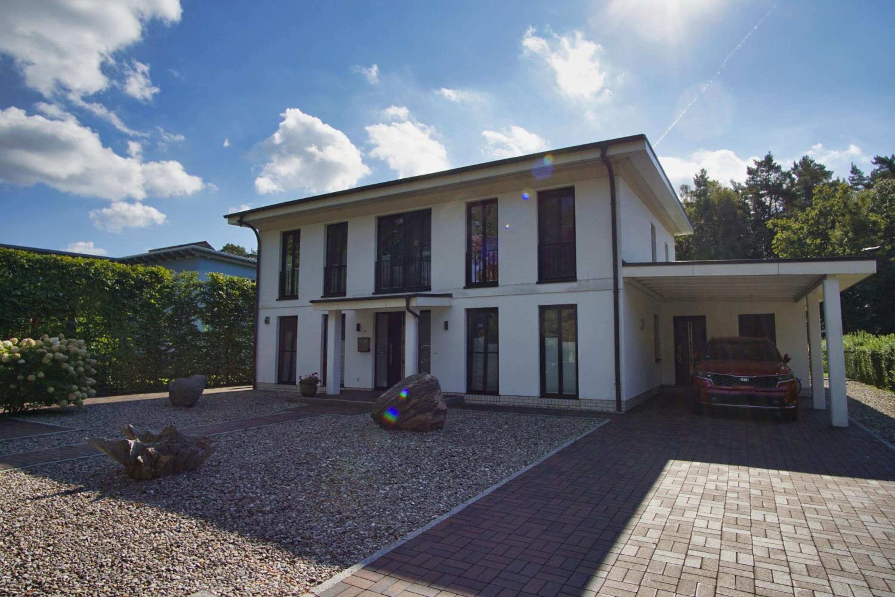 Direkt am Waldrand mit Balkon und in Strandnähe - Ferienwohnung Cosmo