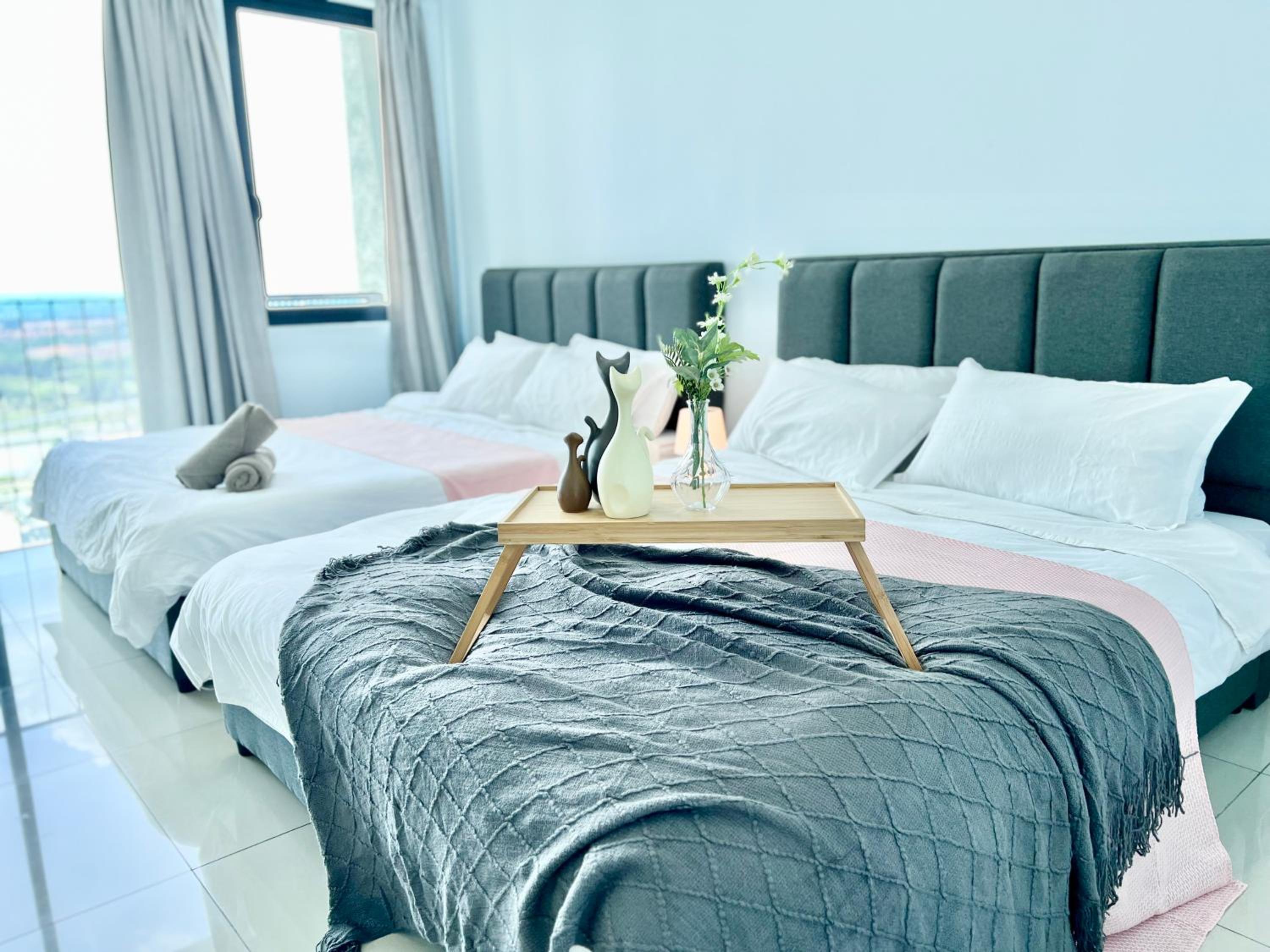V 1-5Pax Cozy Home Trefoil Setia Alam 2 Queen bed photo 7