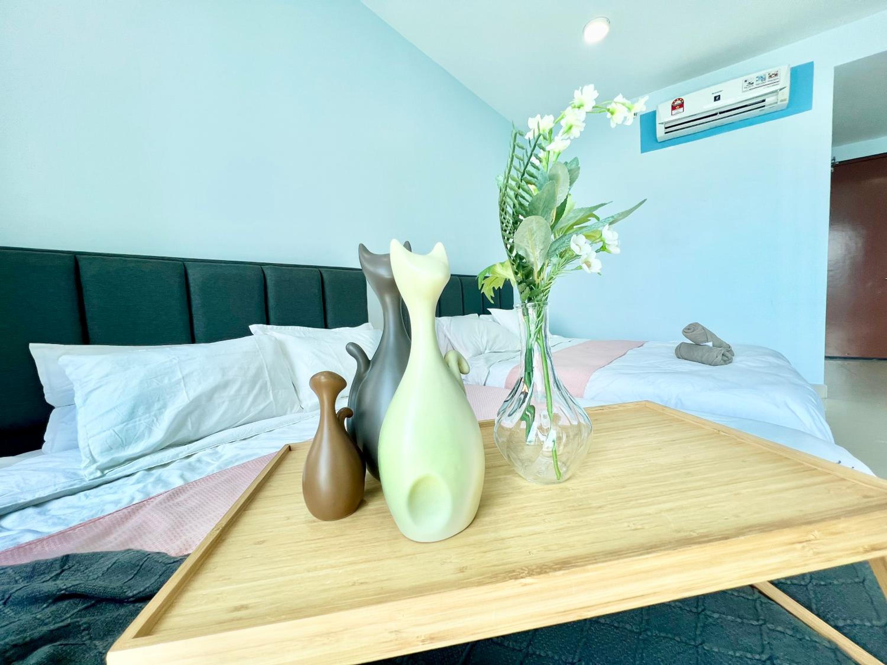 V 1-5Pax Cozy Home Trefoil Setia Alam 2 Queen bed