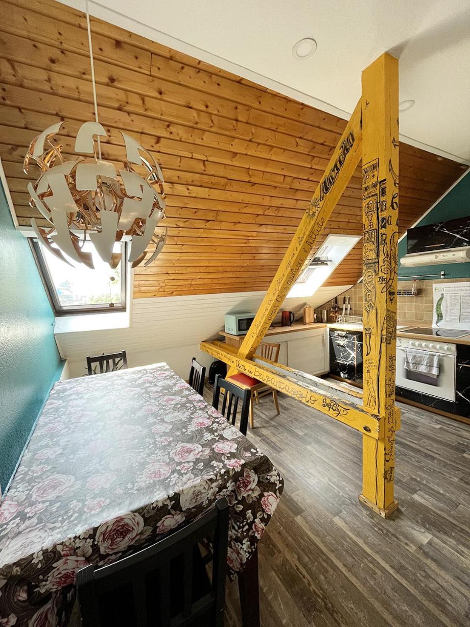 Homeplanet Hostel