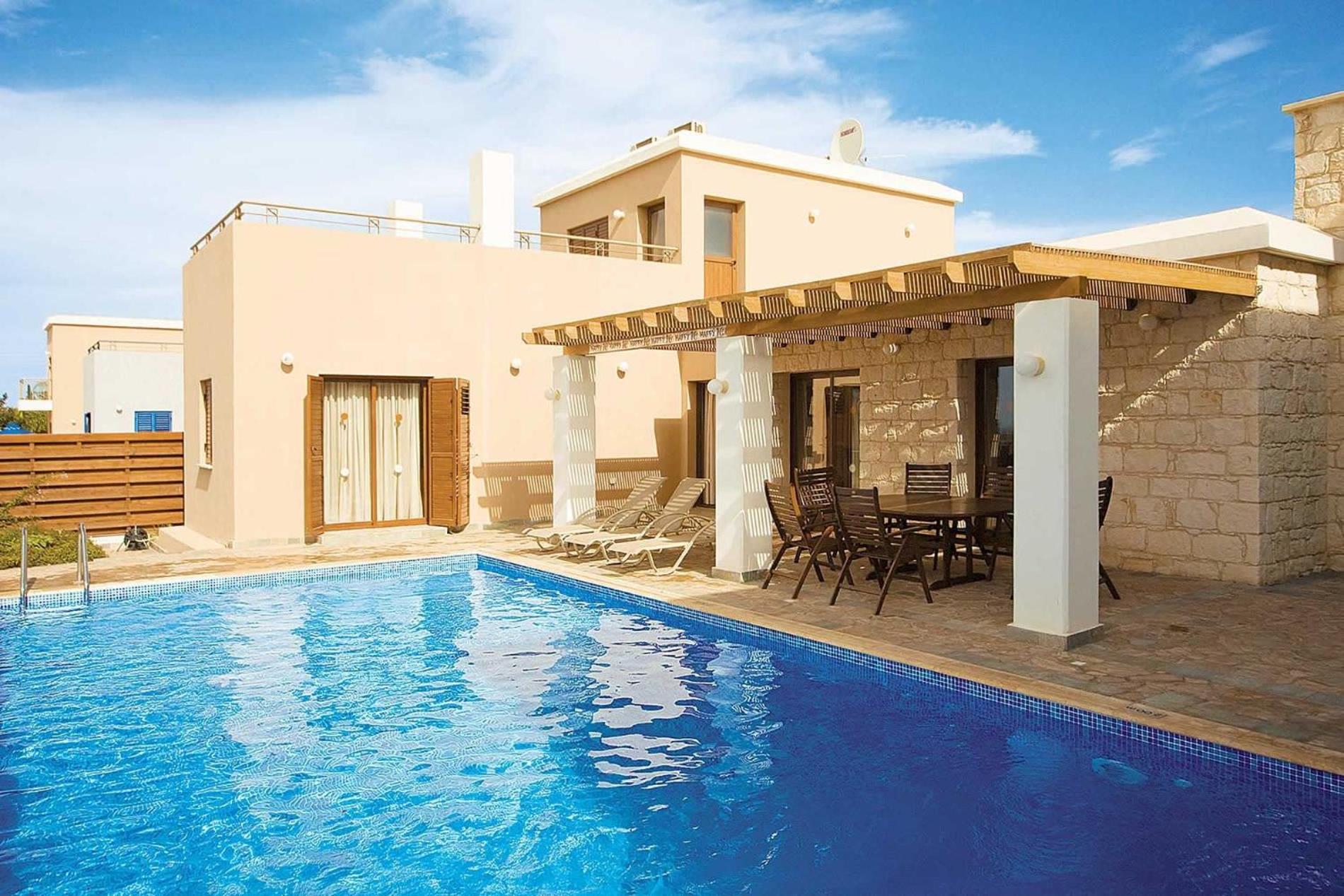 Luxury Paphos Villa - Villa Coral Olympus Poseidon - 3 Bedroom Villa - Central Location