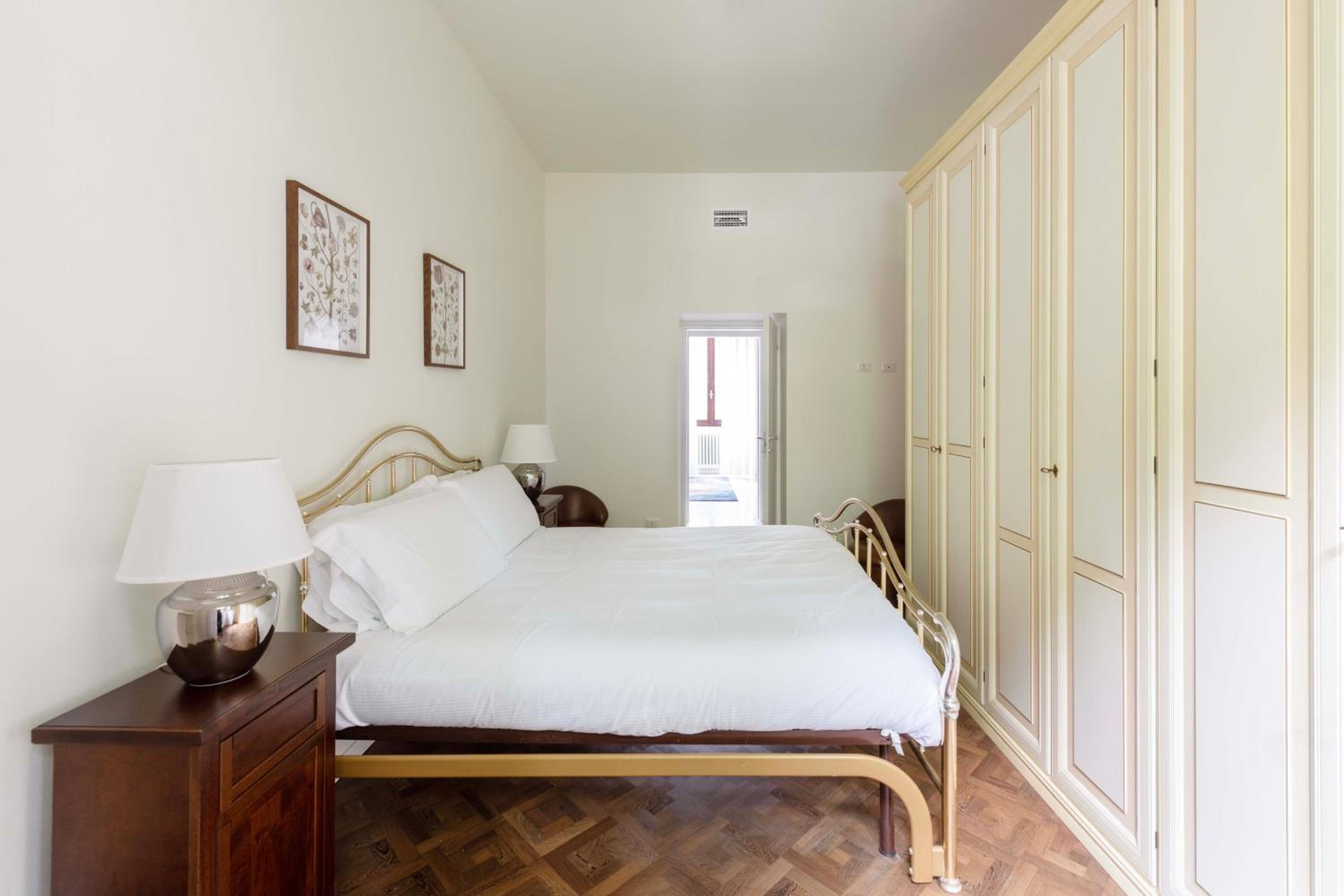 MILANO VOYAGER APARTMENT - 6 guests, 2 BD & 2 BH, Top neighborhood Milan city