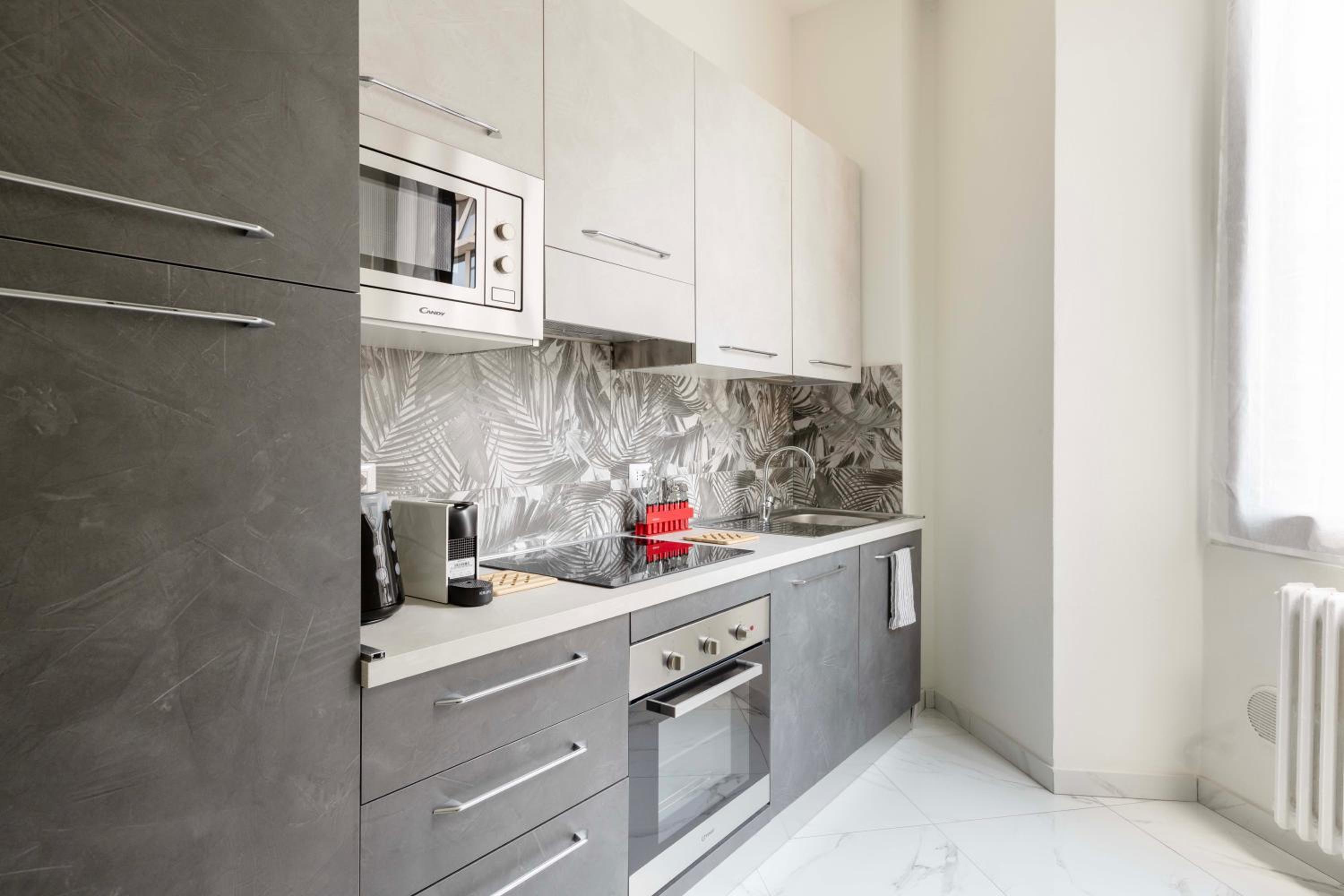 MILANO VOYAGER APARTMENT - 6 guests, 2 BD & 2 BH, Top neighborhood Milan city