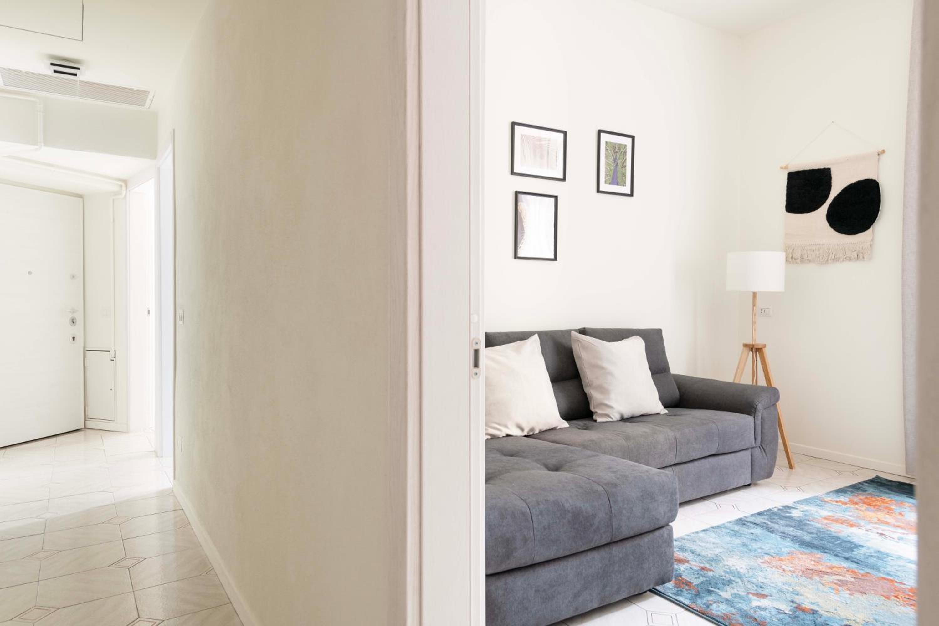 MILANO VOYAGER APARTMENT - 6 guests, 2 BD & 2 BH, Top neighborhood Milan city