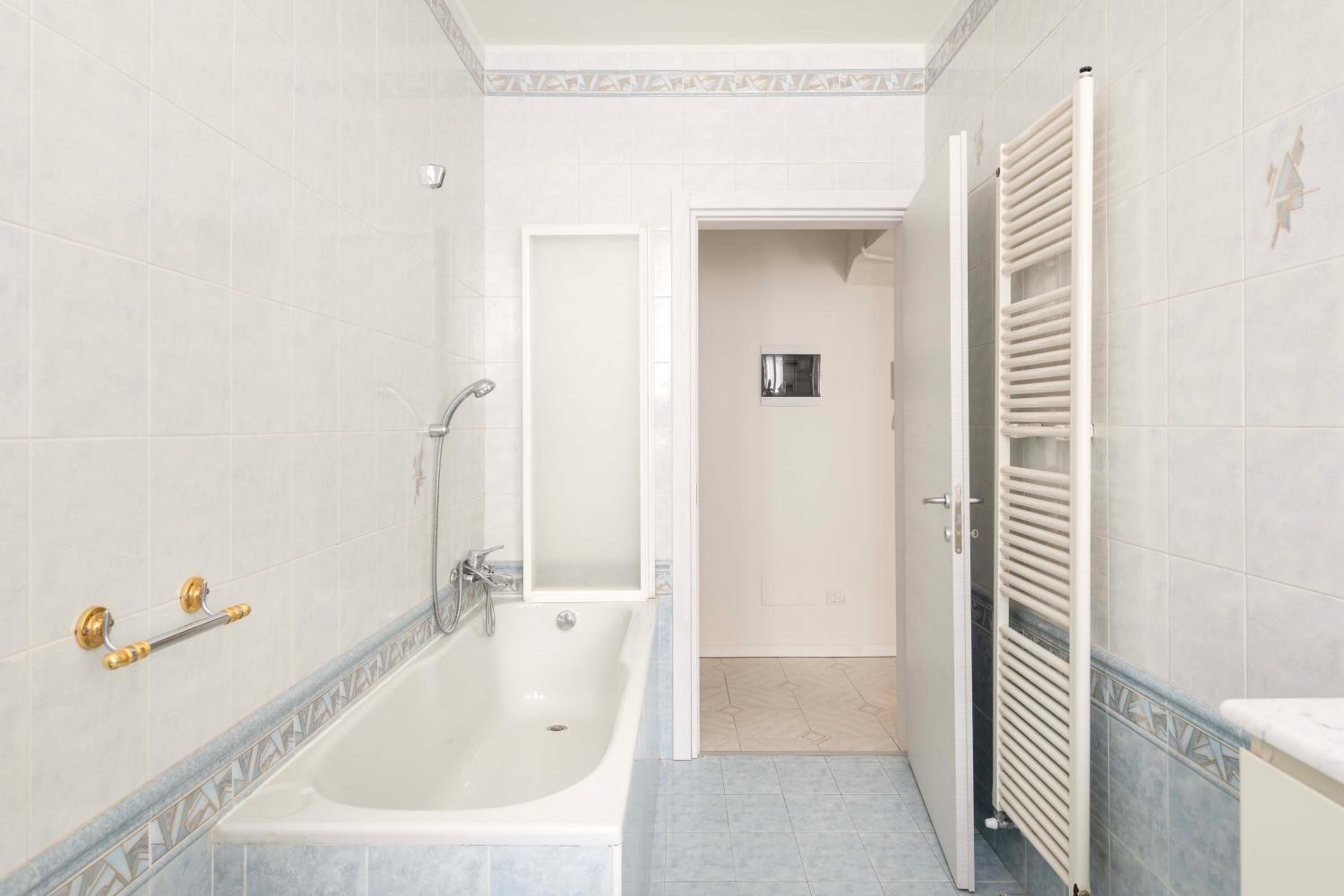 MILANO VOYAGER APARTMENT - 6 guests, 2 BD & 2 BH, Top neighborhood Milan city
