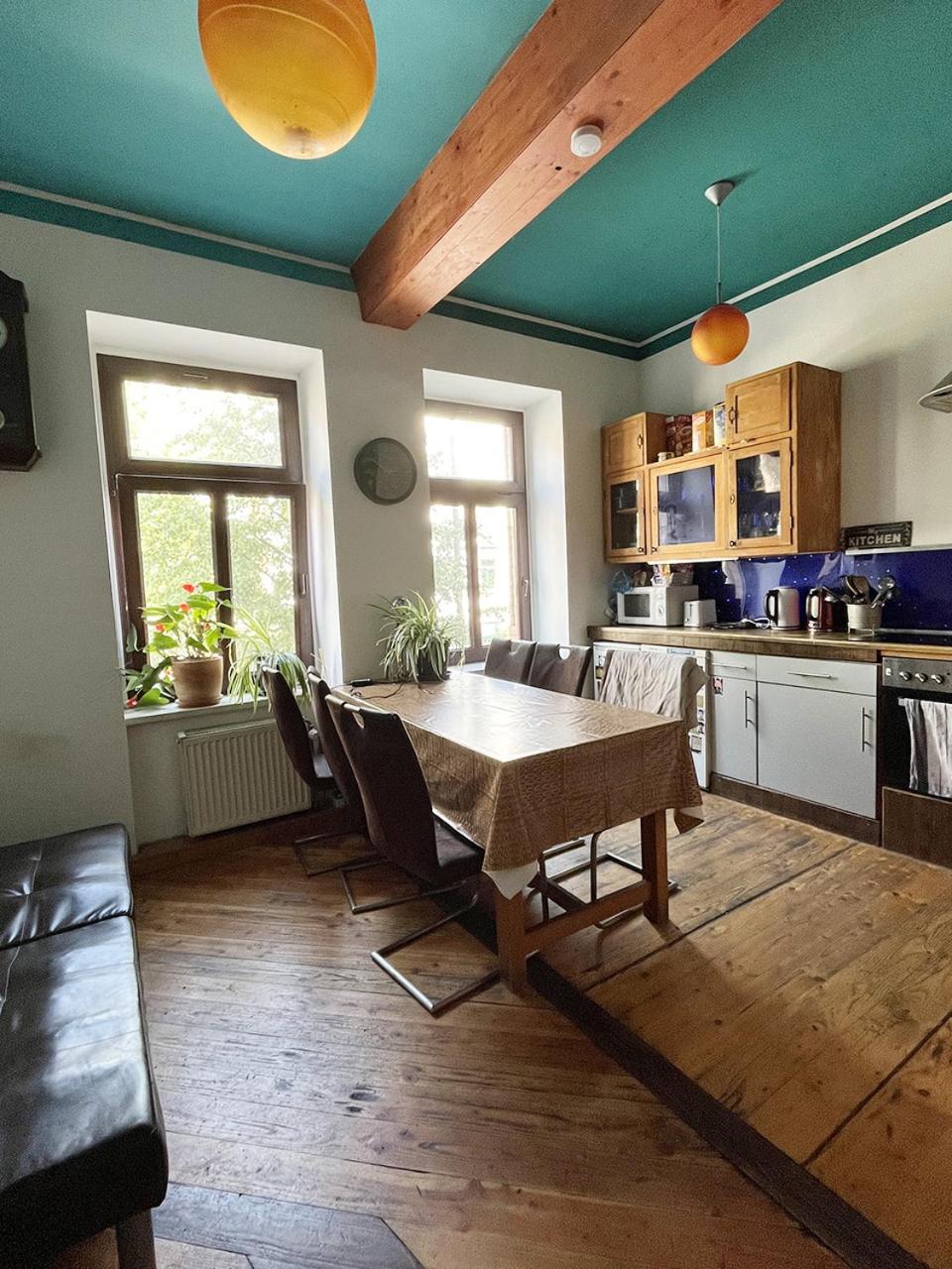 Homeplanet Hostel