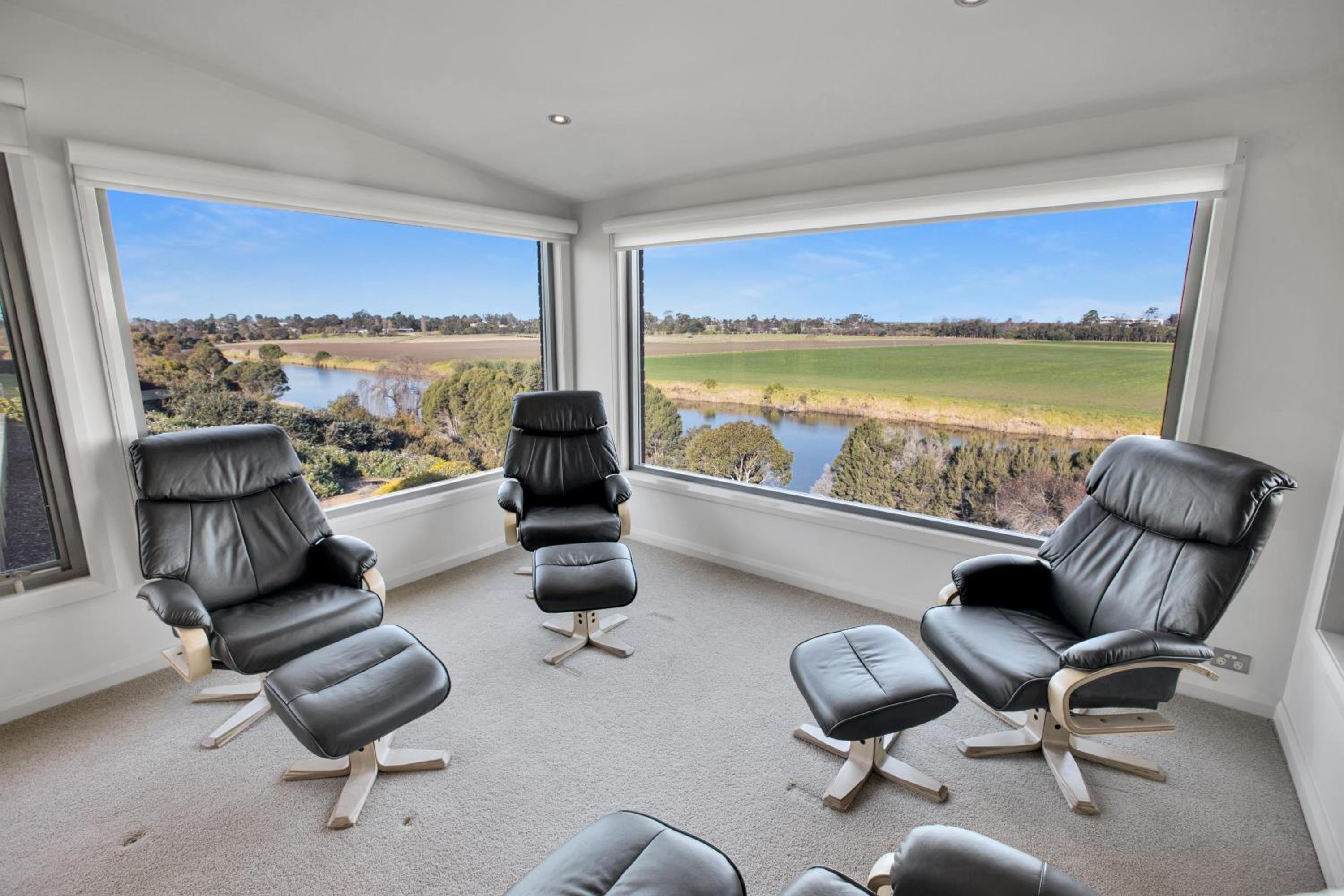 Riverside Haven
