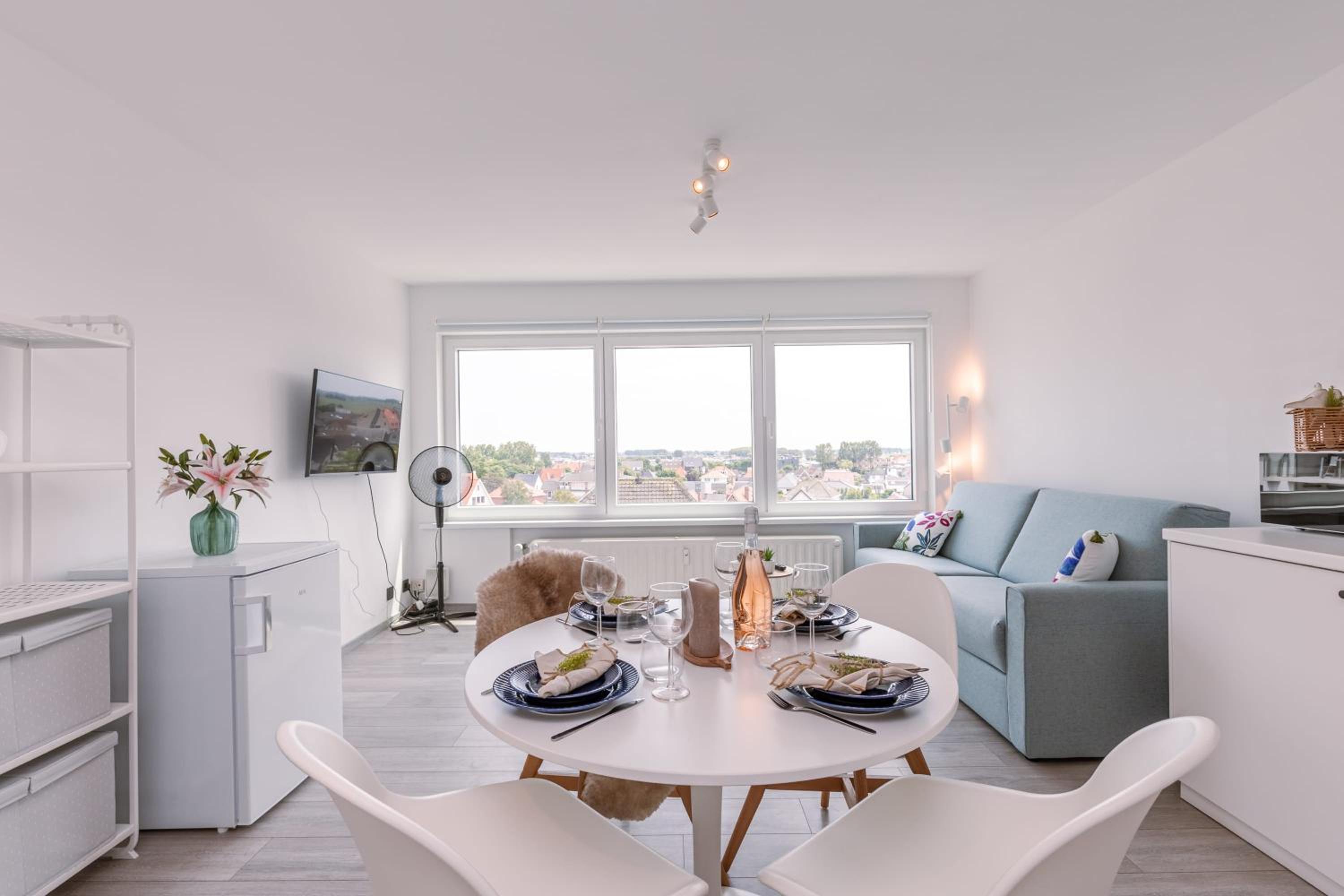 Moderne lichtrijke studio vlakbij strand en casino Middelkerke