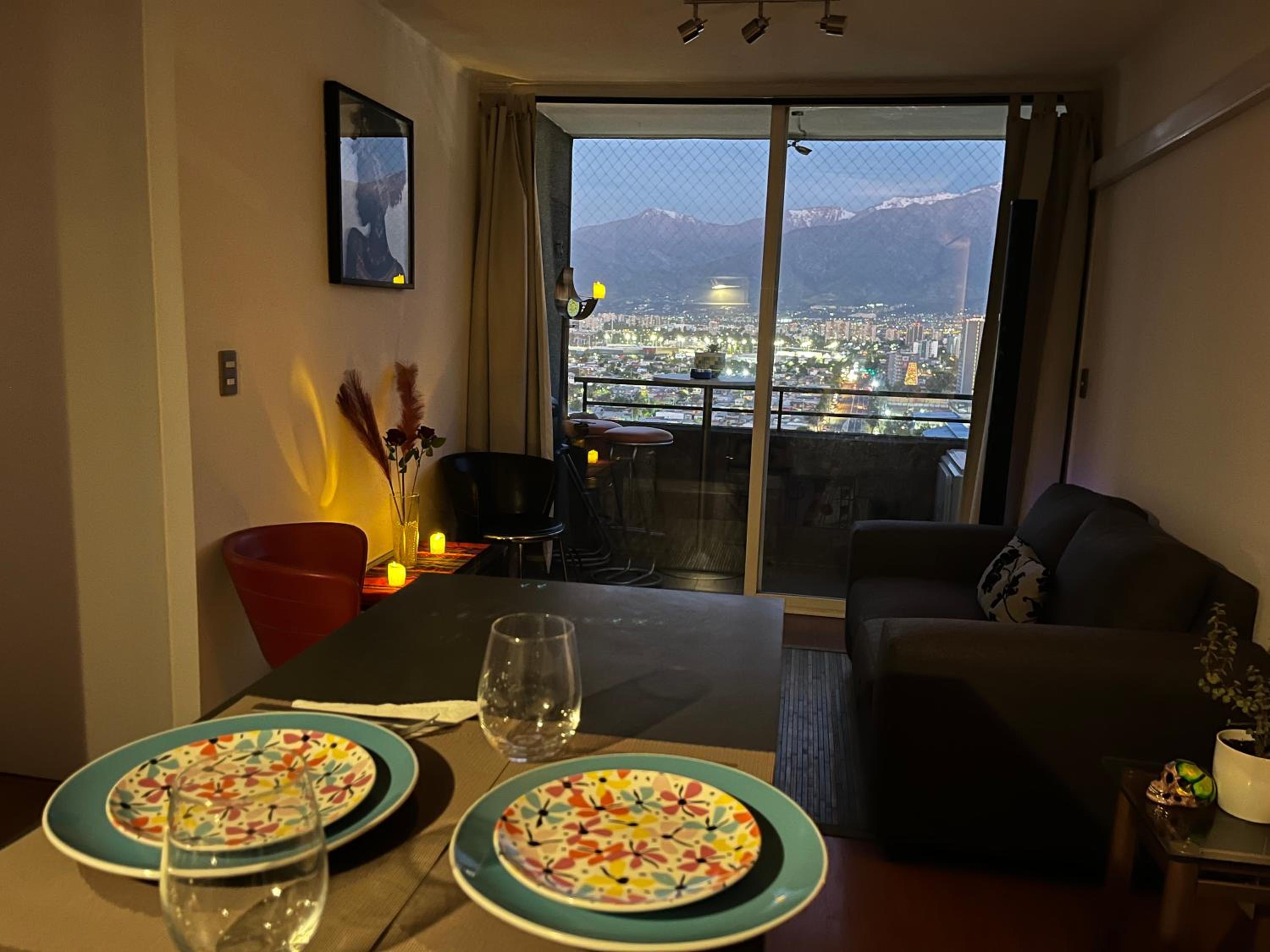 Amazing view of Santiago con parking