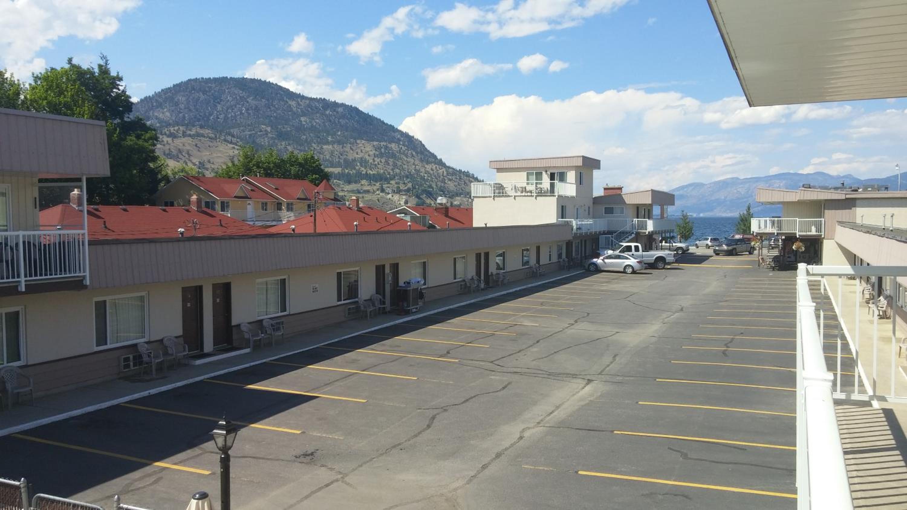 Shoreline Resort Condominiums