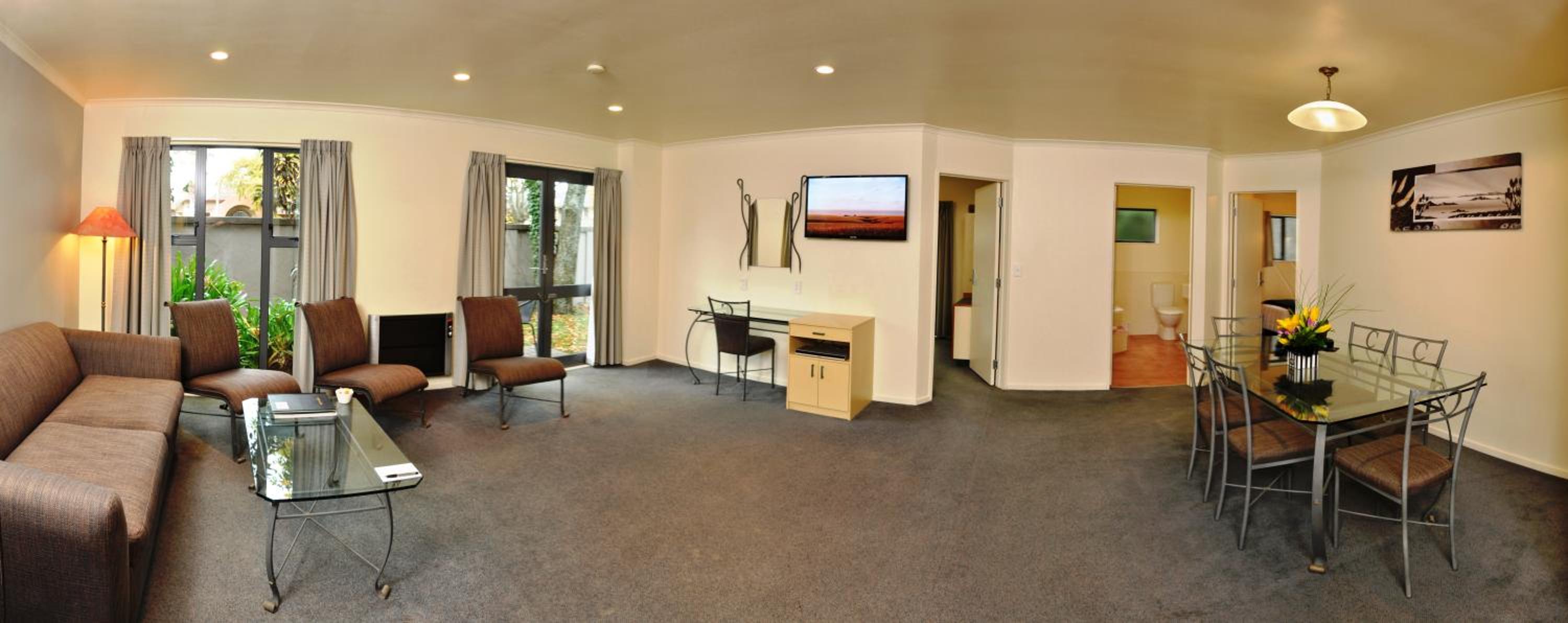 Chancellor Motor Lodge and Conference Centre