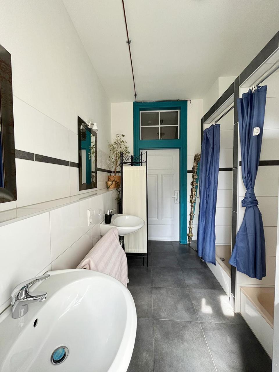 Homeplanet Hostel