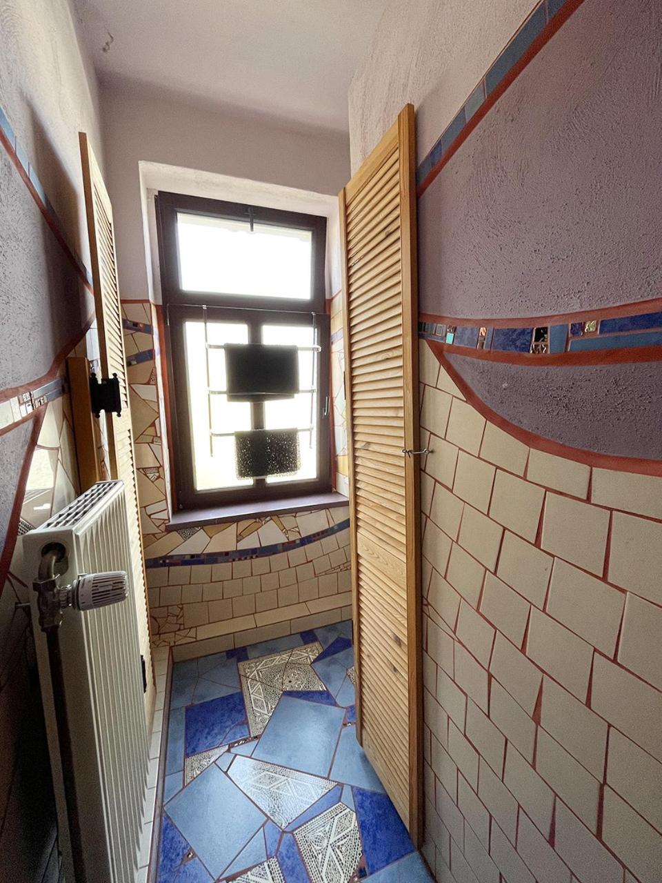 Homeplanet Hostel