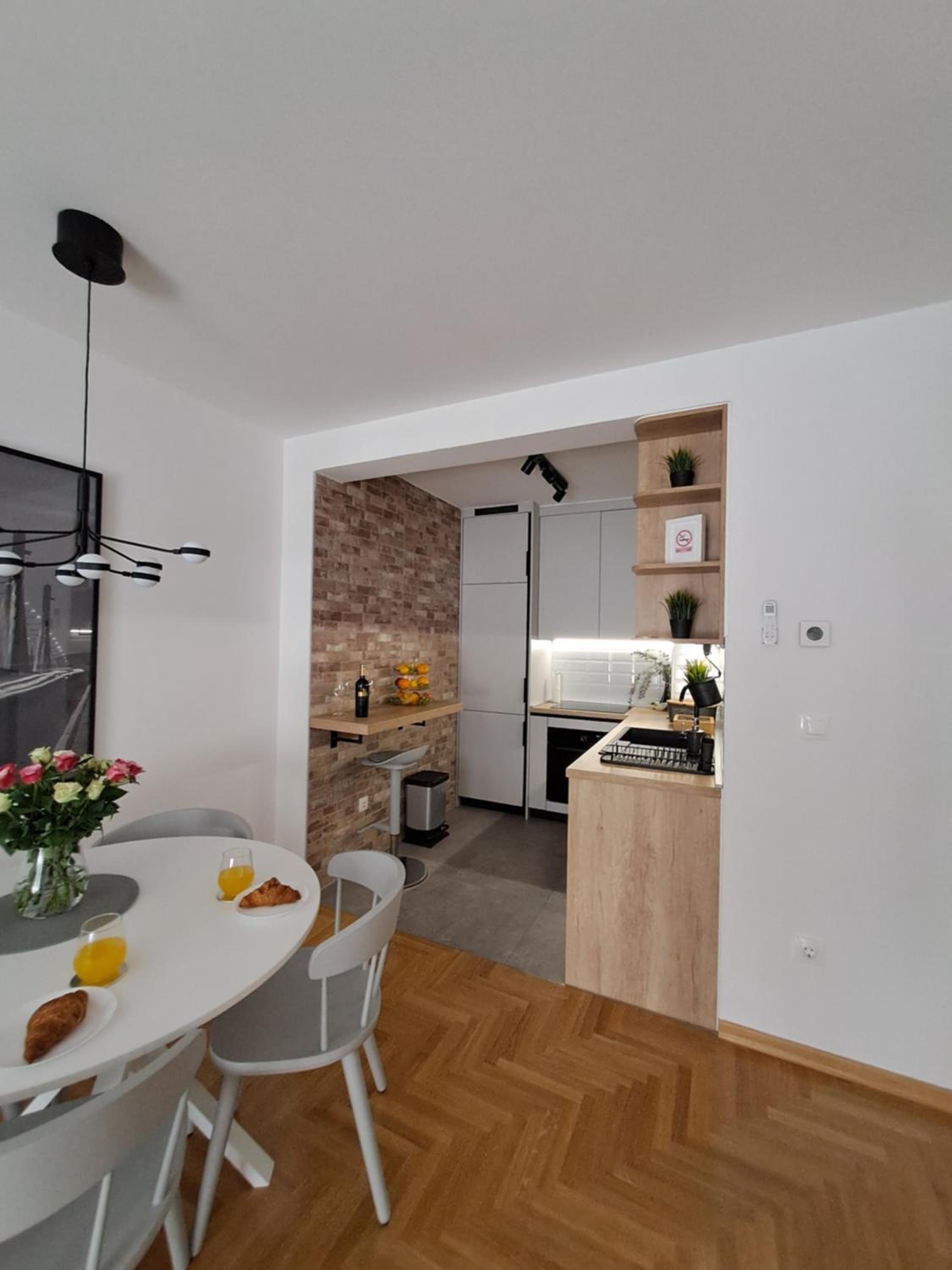 Zagreb Vacations - Abstract City Apartman - Property Image 1