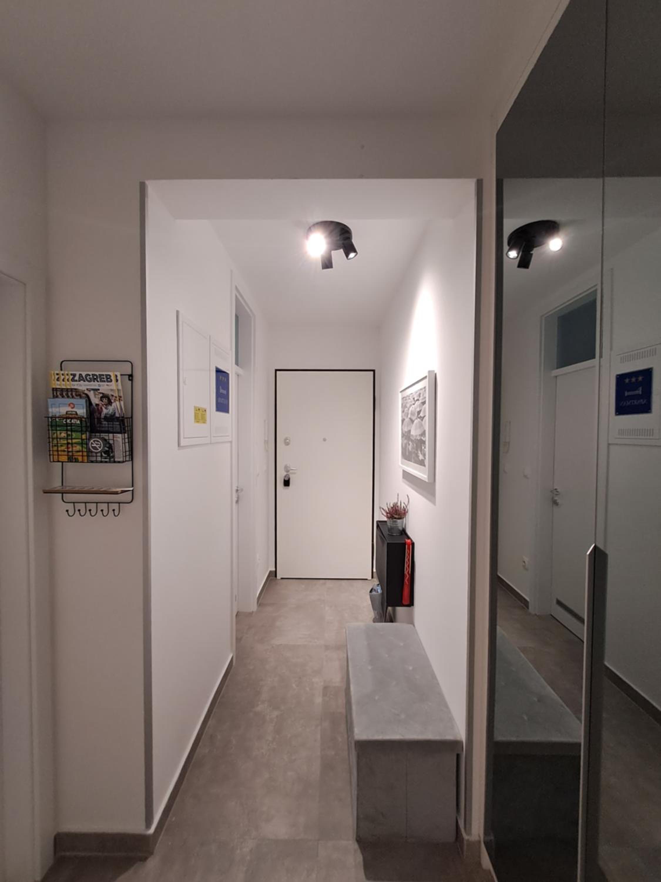 Zagreb Vacations - Abstract City Apartman - Property Image 11