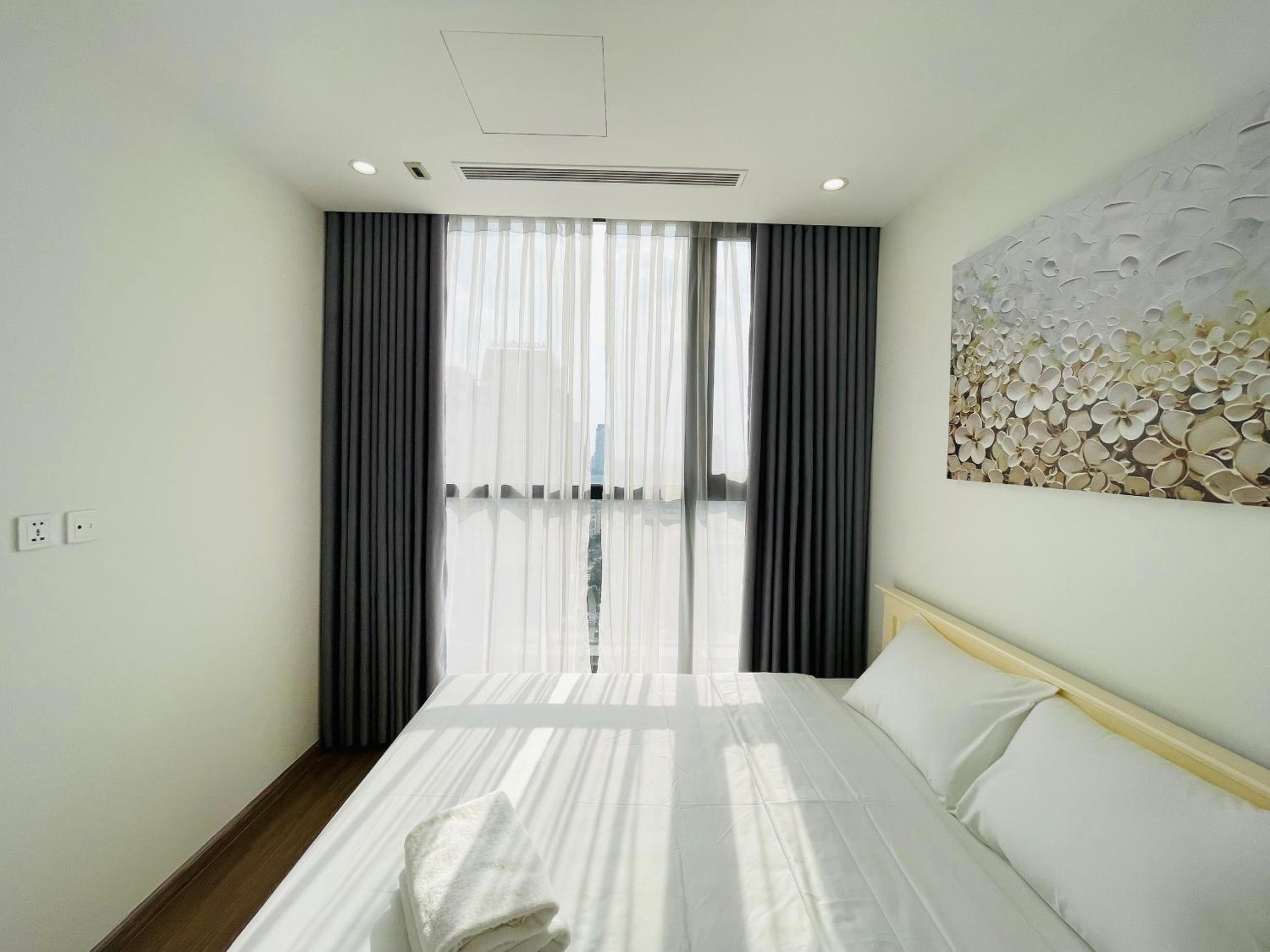 VNRooms - 1BR/ S3 Tower/ Vinhomes Skylake/ Luxury