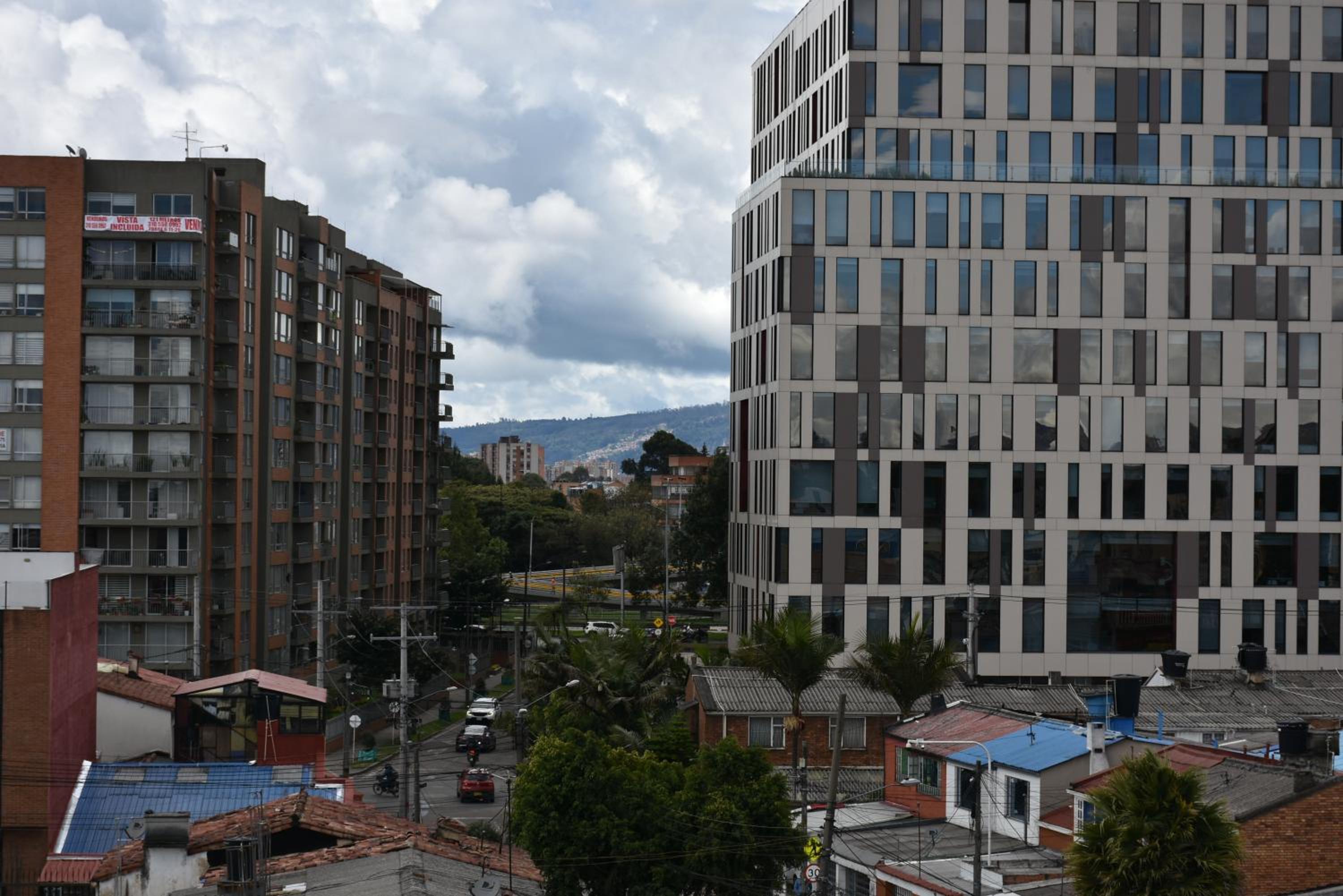 ApartaHotel Modelia con Parqueadero