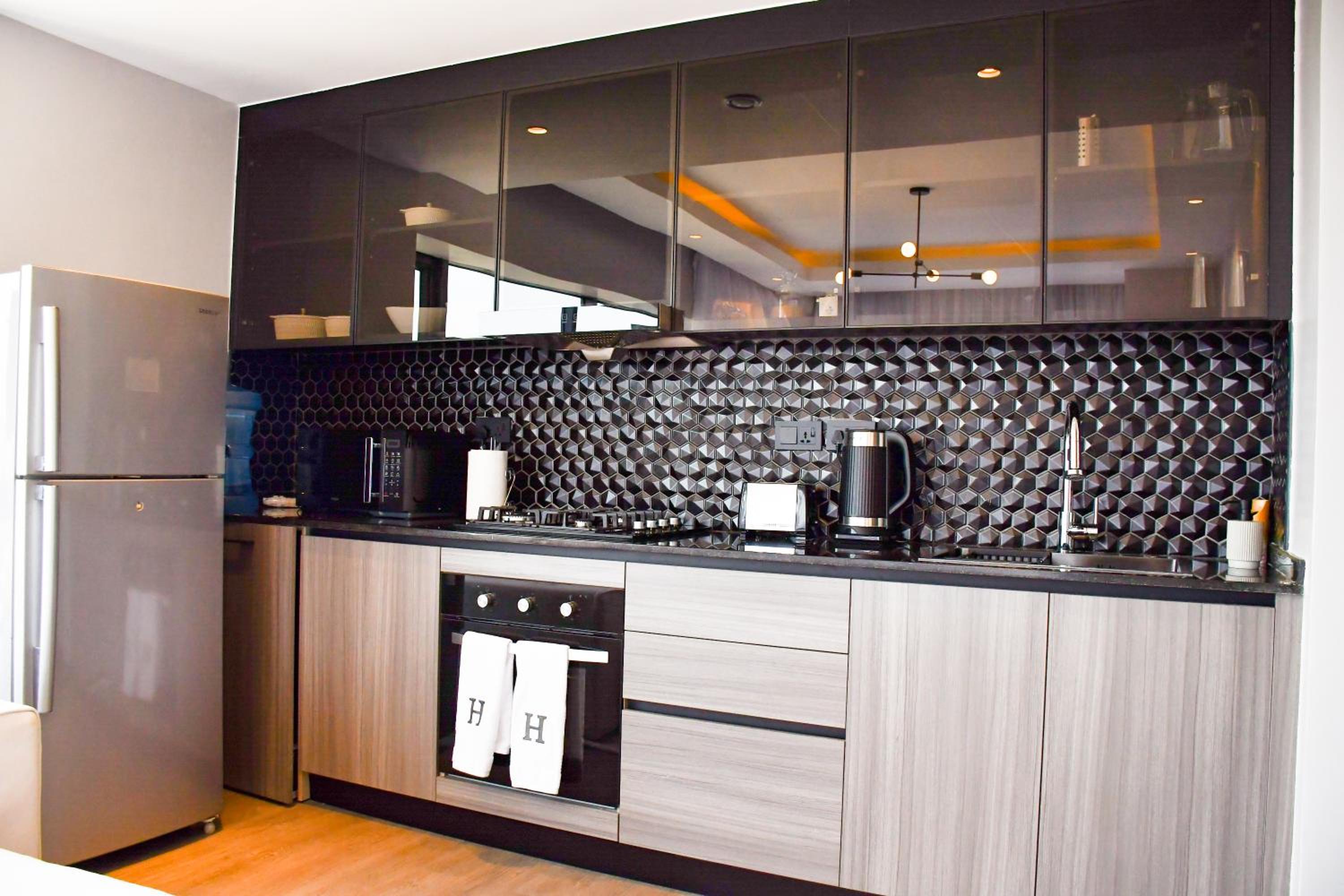 OLIVE SUITES view 4