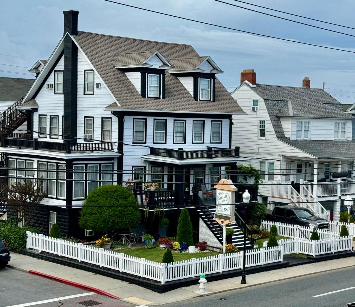 Hotel Atlantic House Bed & Breakfast - Image 1