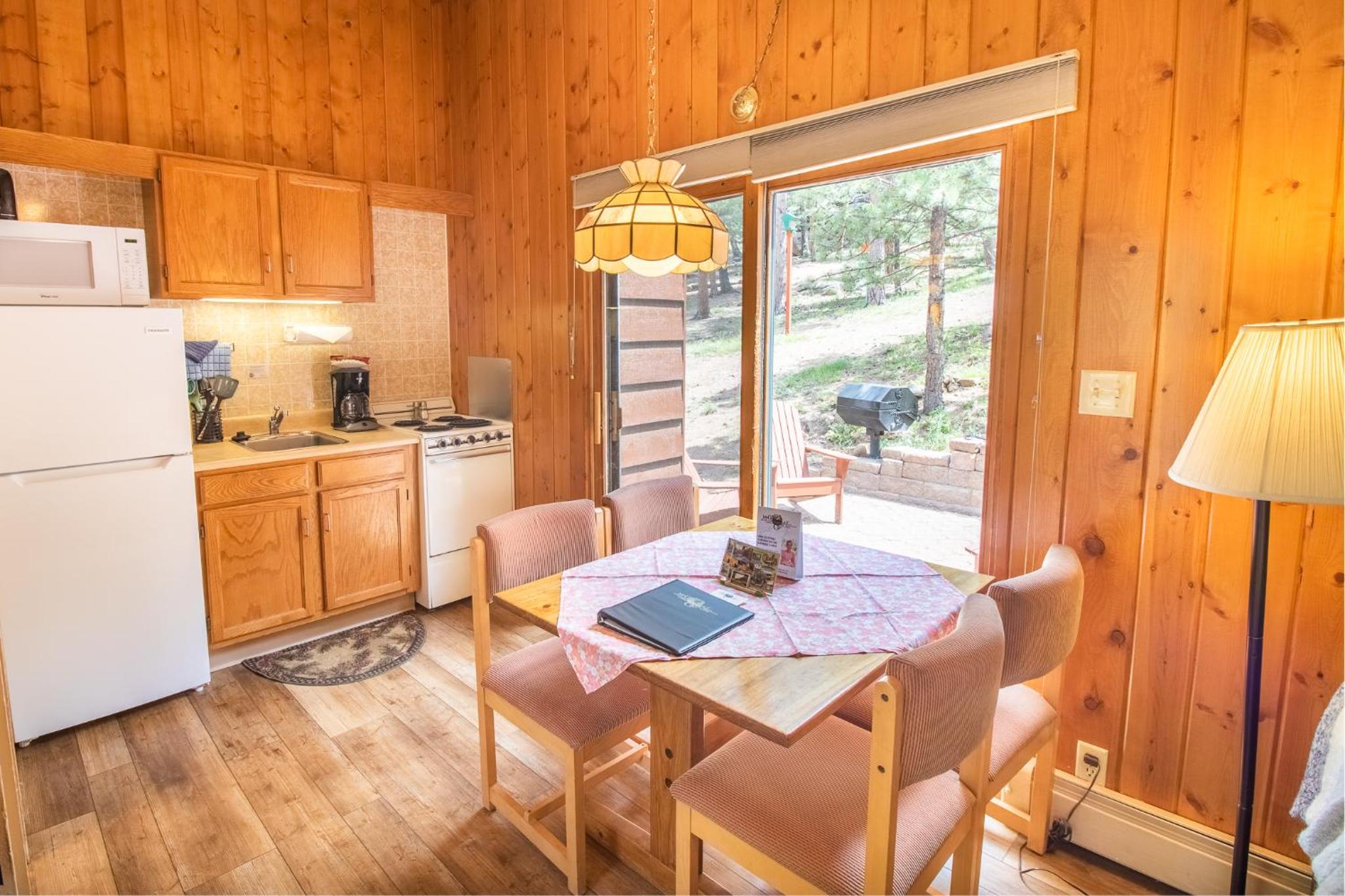 Castle Mountain Lodge