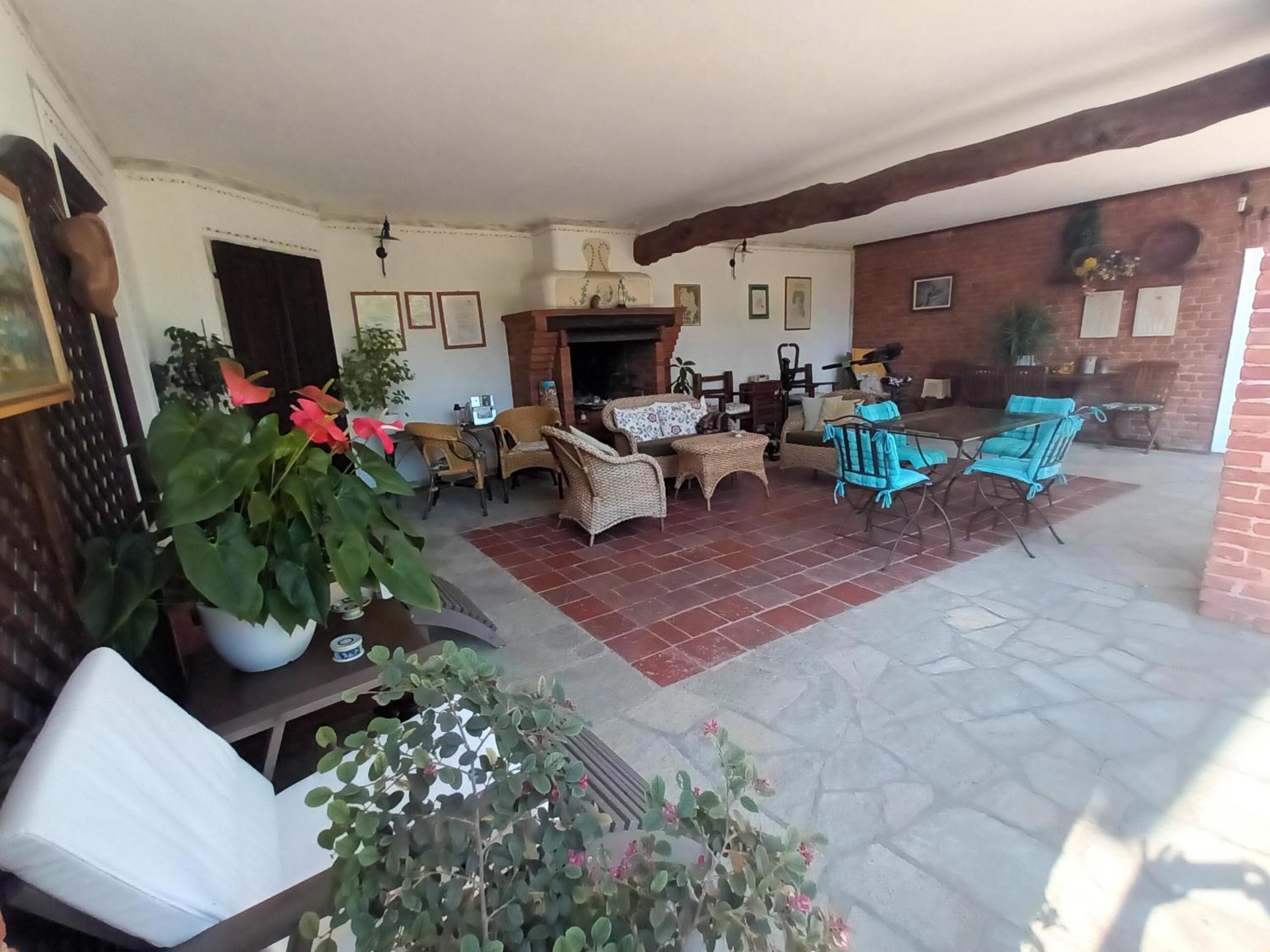 Guest House La Carolina