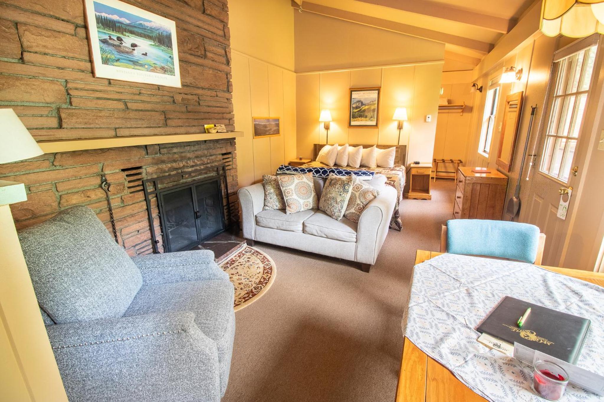 Castle Mountain Lodge