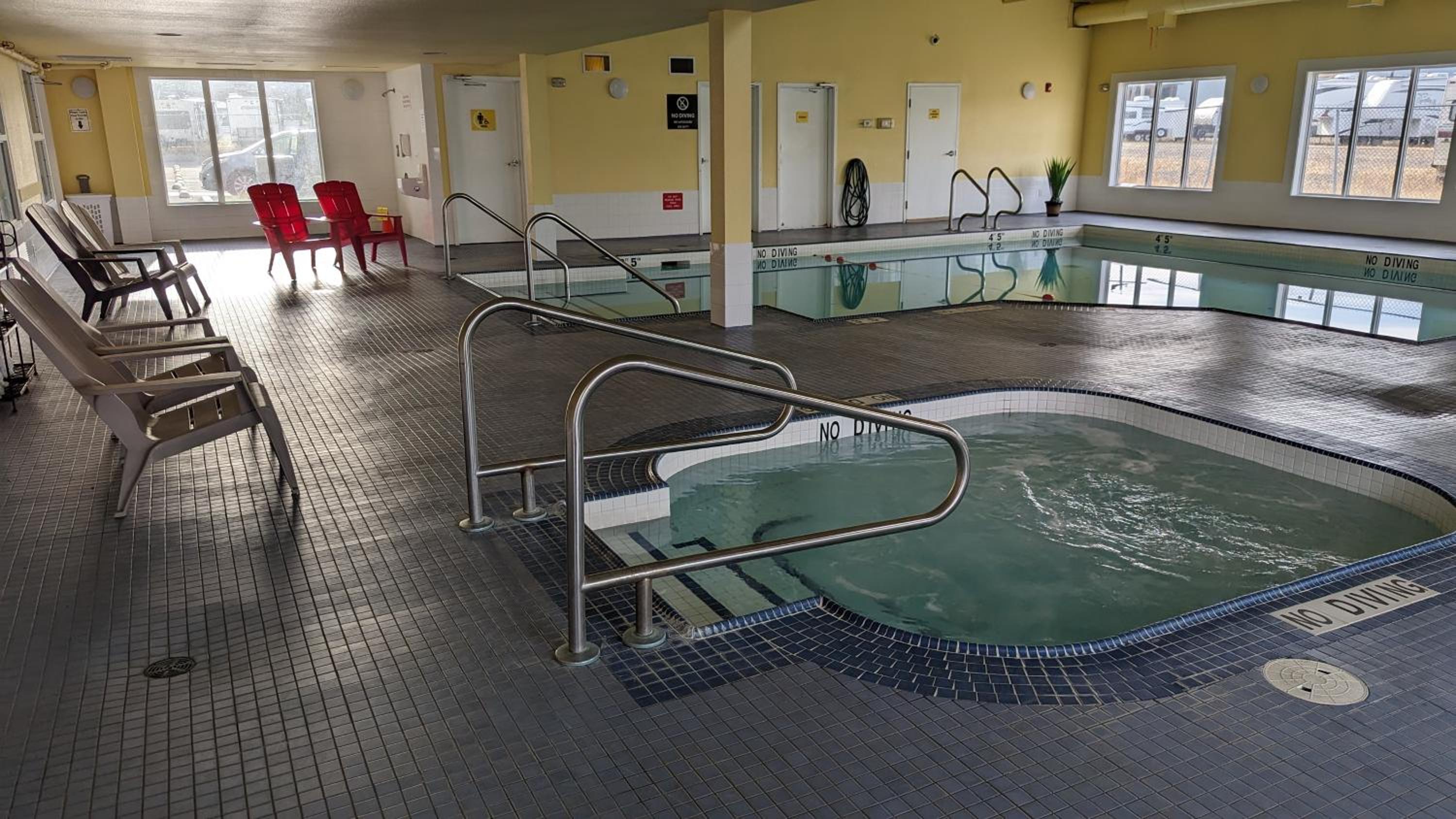 Cranbrook Vacations - Ramada by Wyndham Cranbrook - Property Image 43