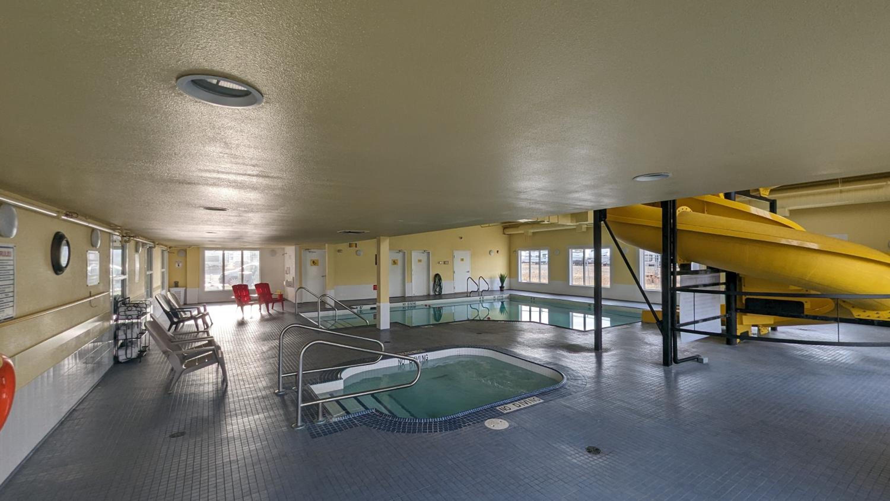 Cranbrook Vacations - Ramada by Wyndham Cranbrook - Property Image 1