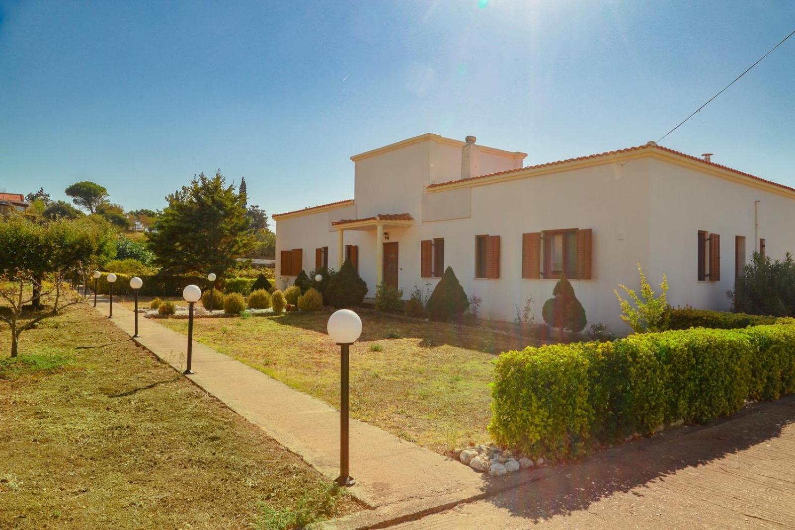 Luxury Villa Ntina view 5