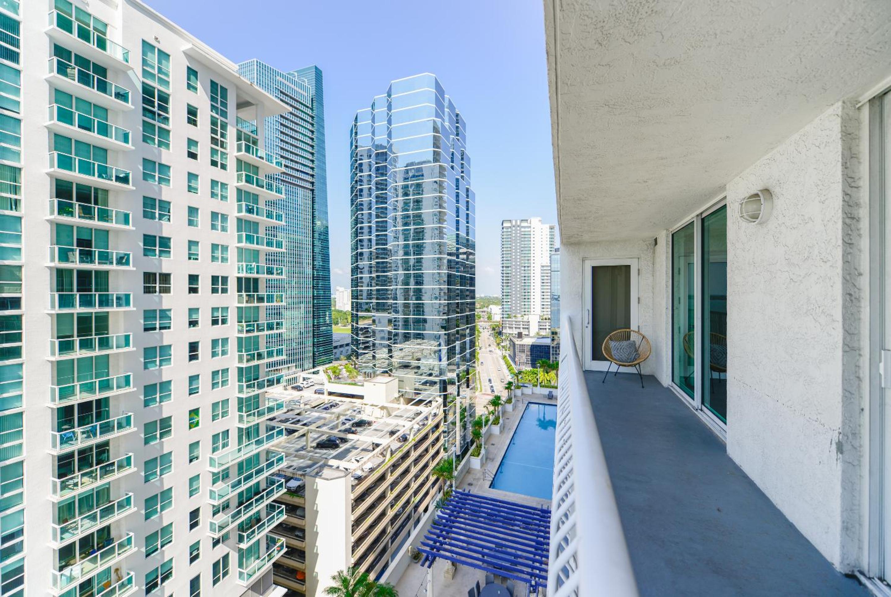 Amazing 3 BR Condo At Brickell with Pool