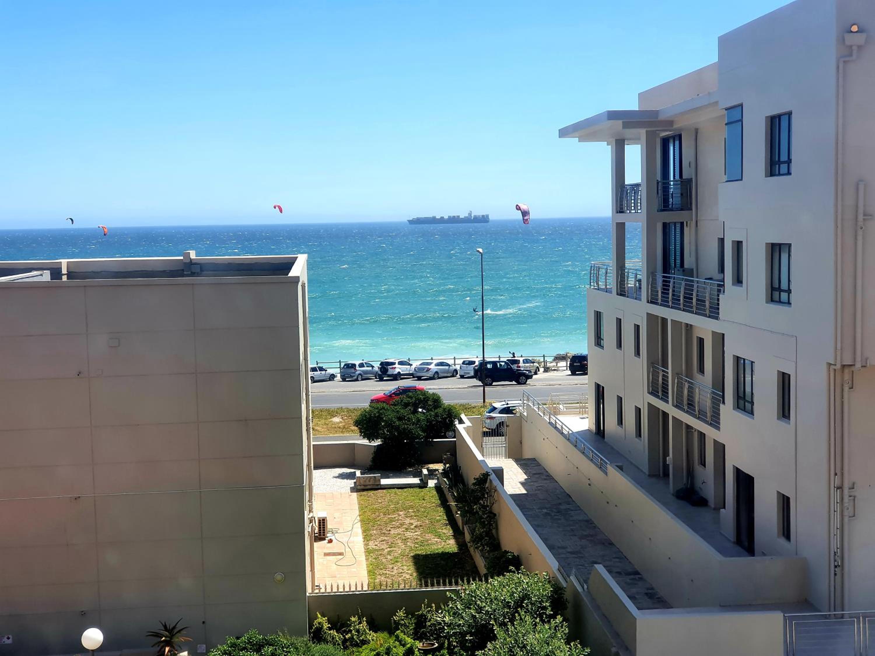 Ocean & Mountain Views view 3