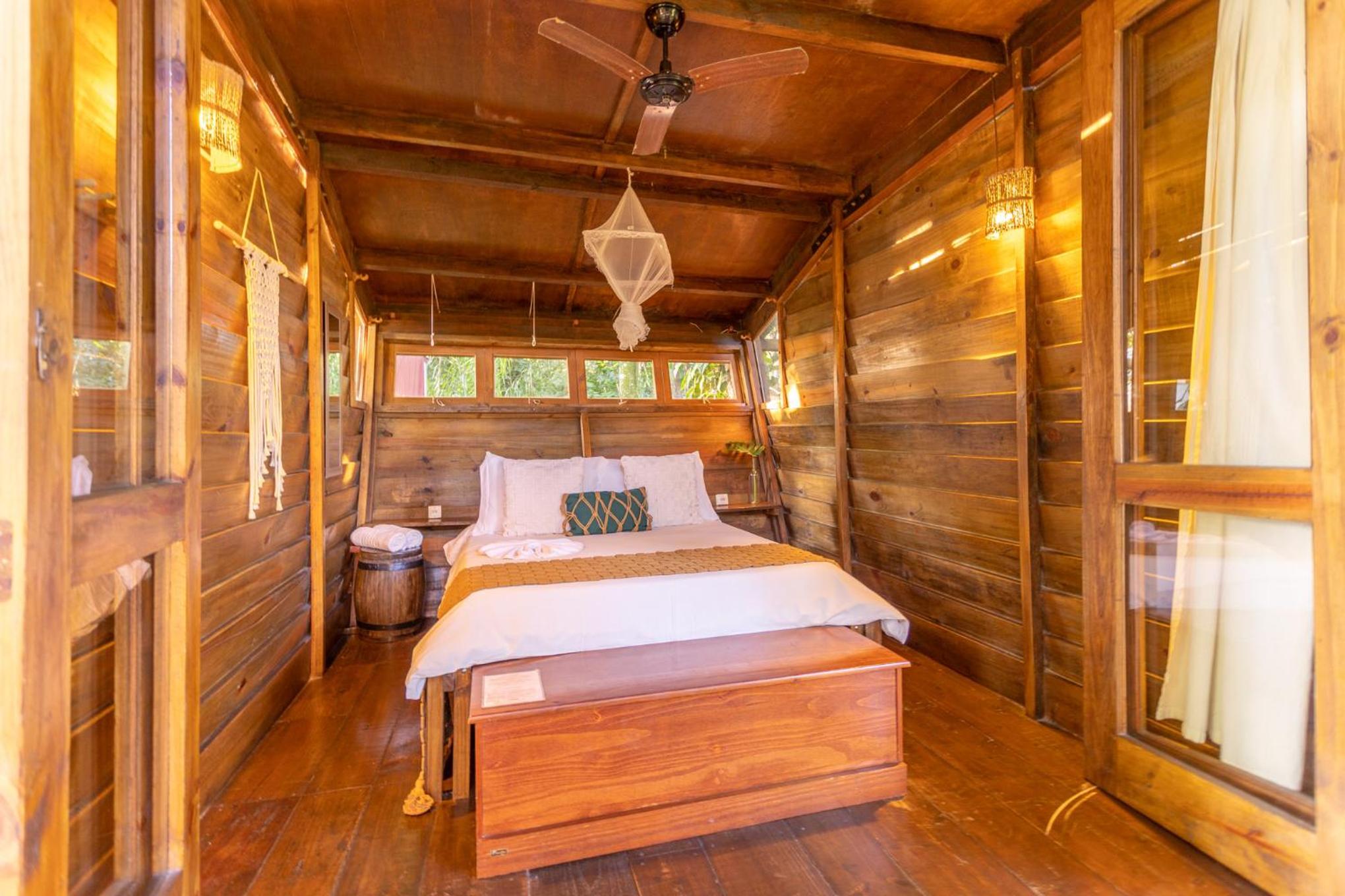 Hostel Da Vila Ilhabela