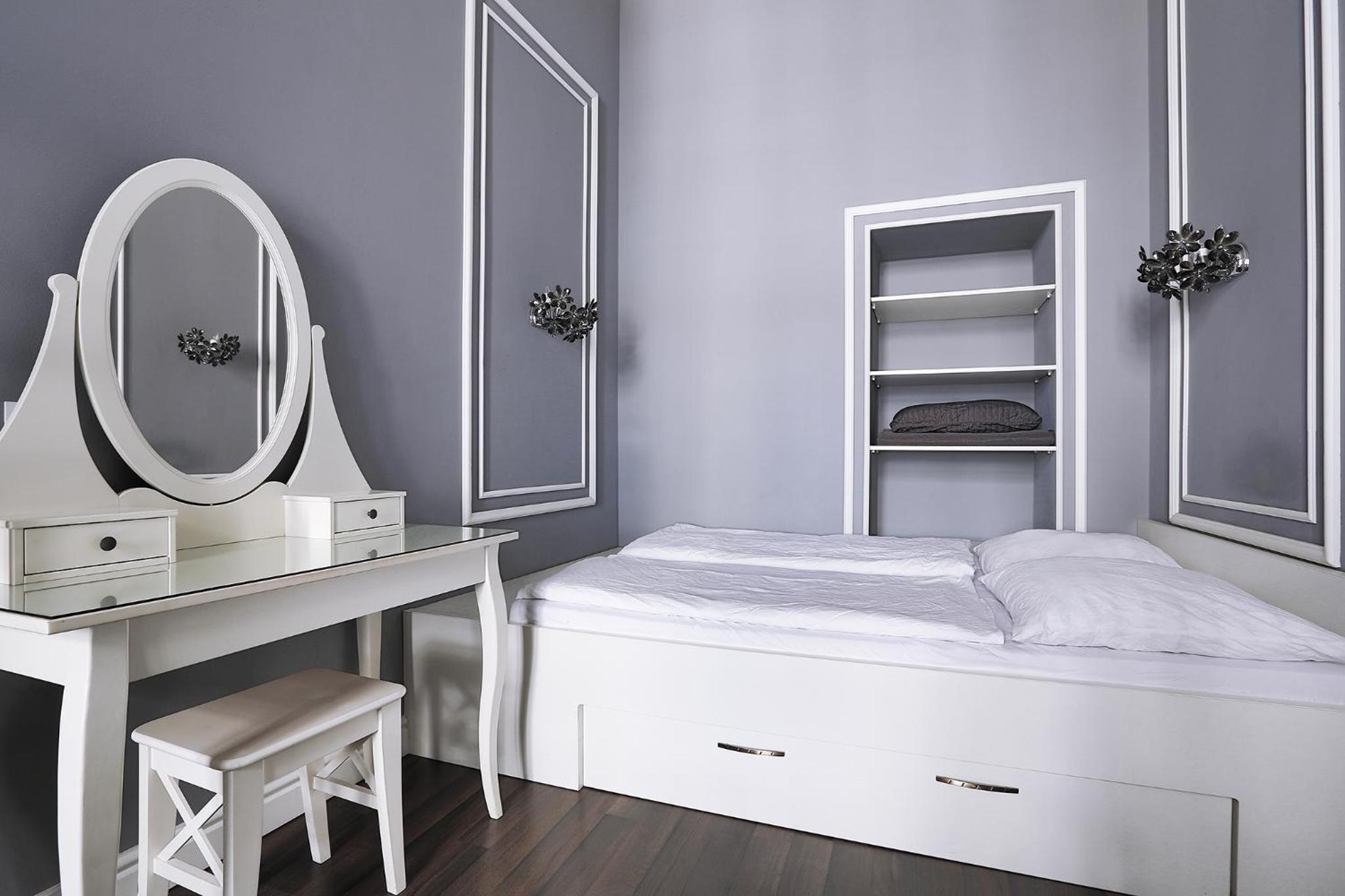 Two-bedroom Haven In The Old Town