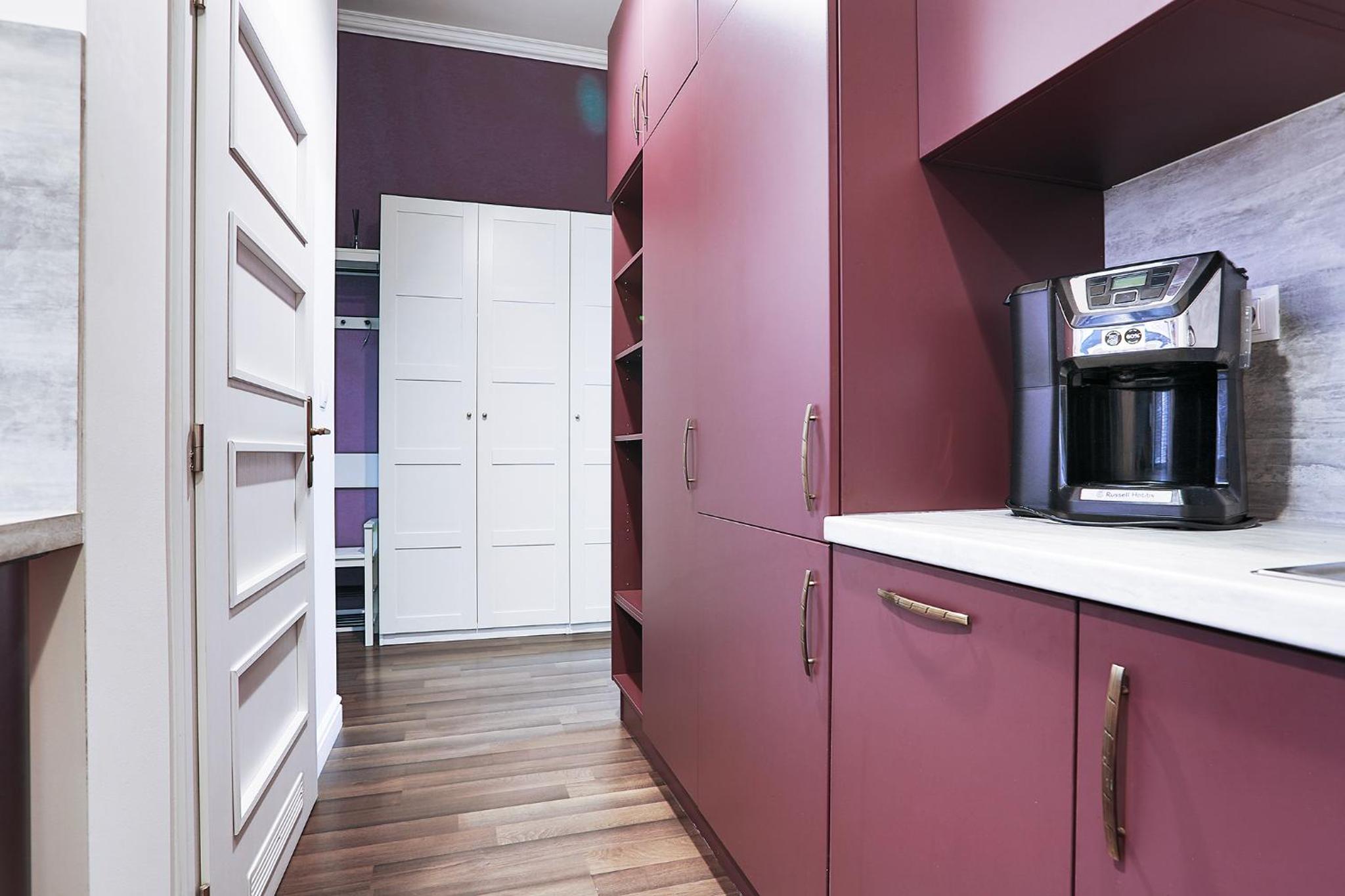 Two-bedroom Haven In The Old Town
