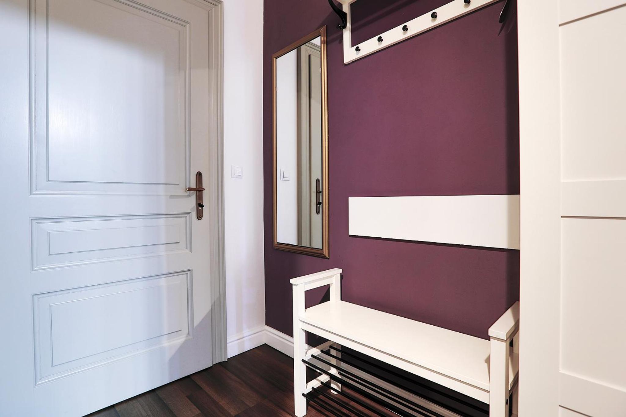 Two-bedroom Haven In The Old Town