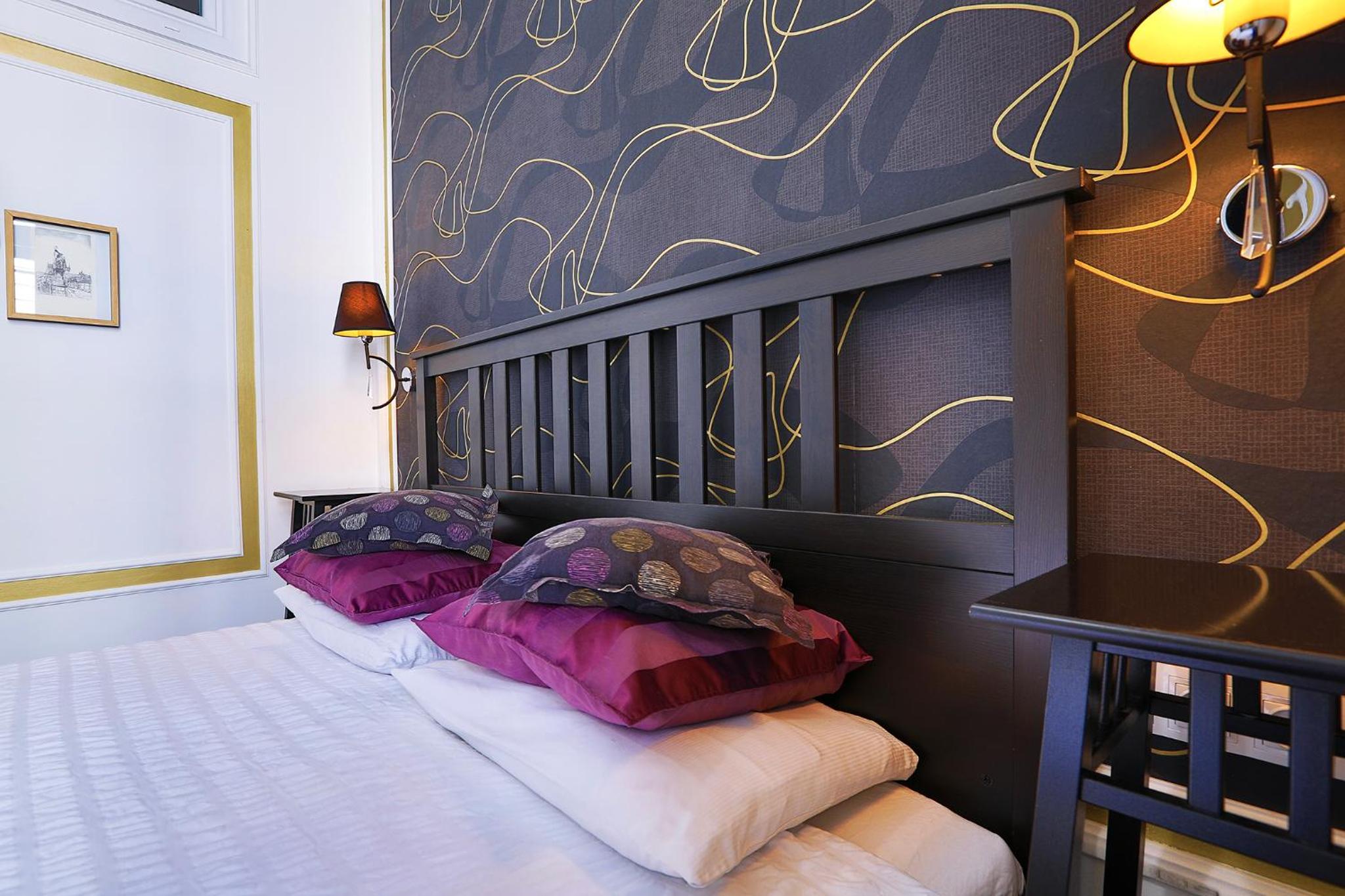 Two-bedroom Haven In The Old Town