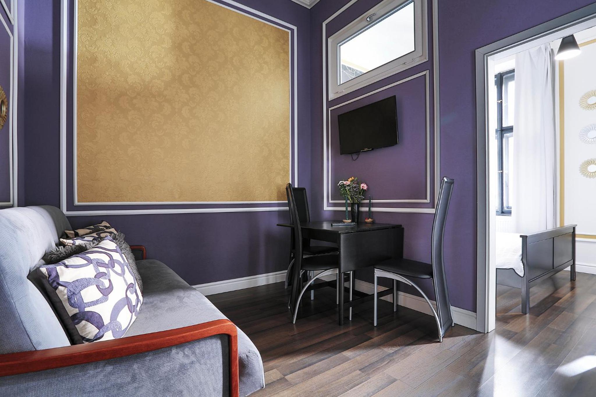 Two-bedroom Haven In The Old Town