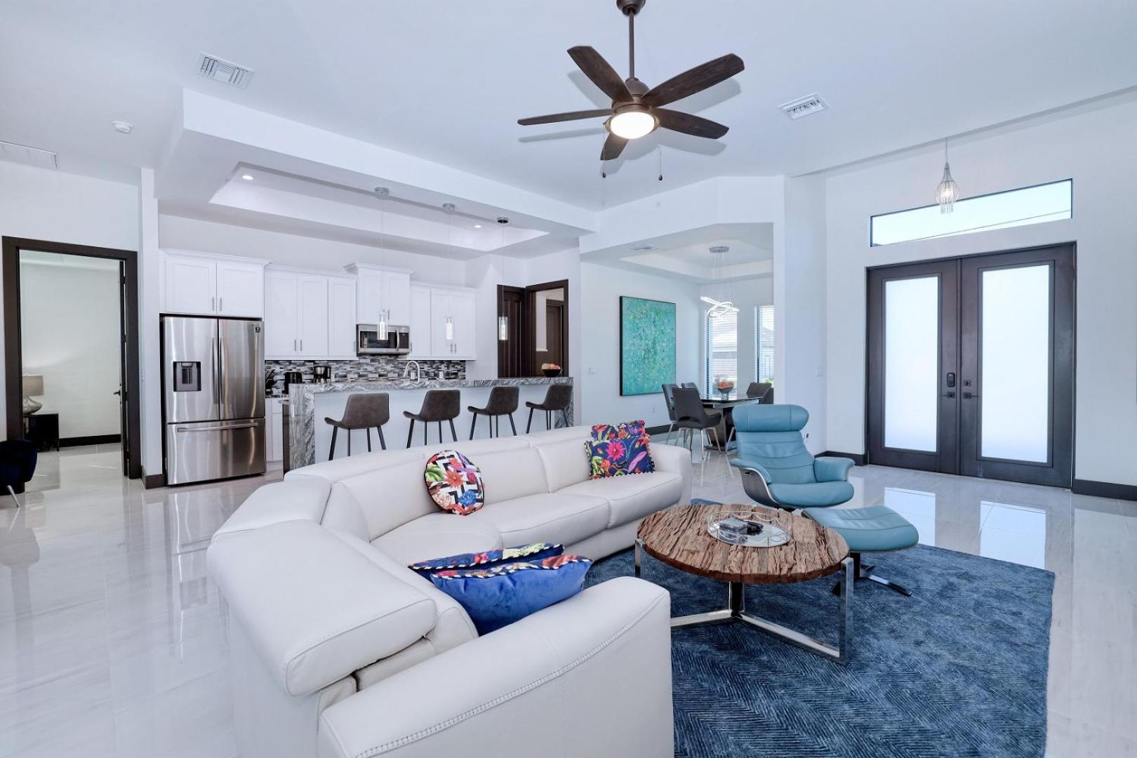 New listing - Amazing new 3beds/3baths Gulf access villa w. heated pool and outdoor kitchen! view 4