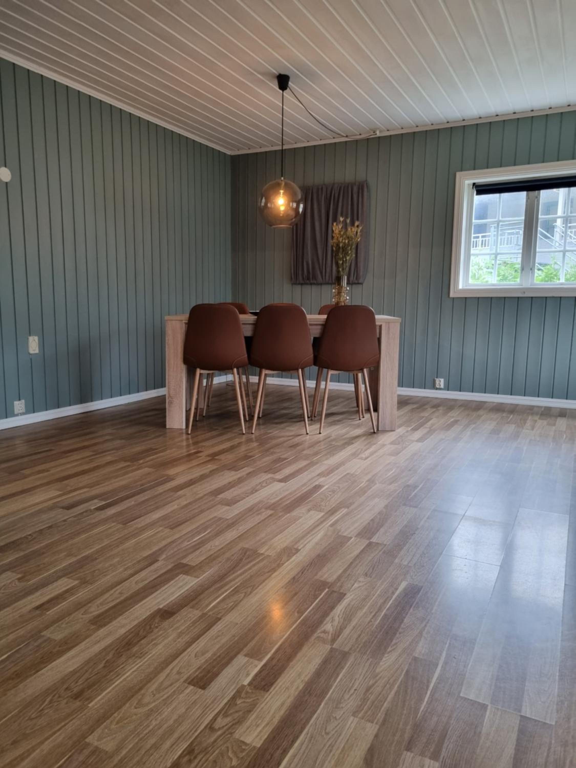 Stor leilighet med 4 senger sentralt i Førde view 5