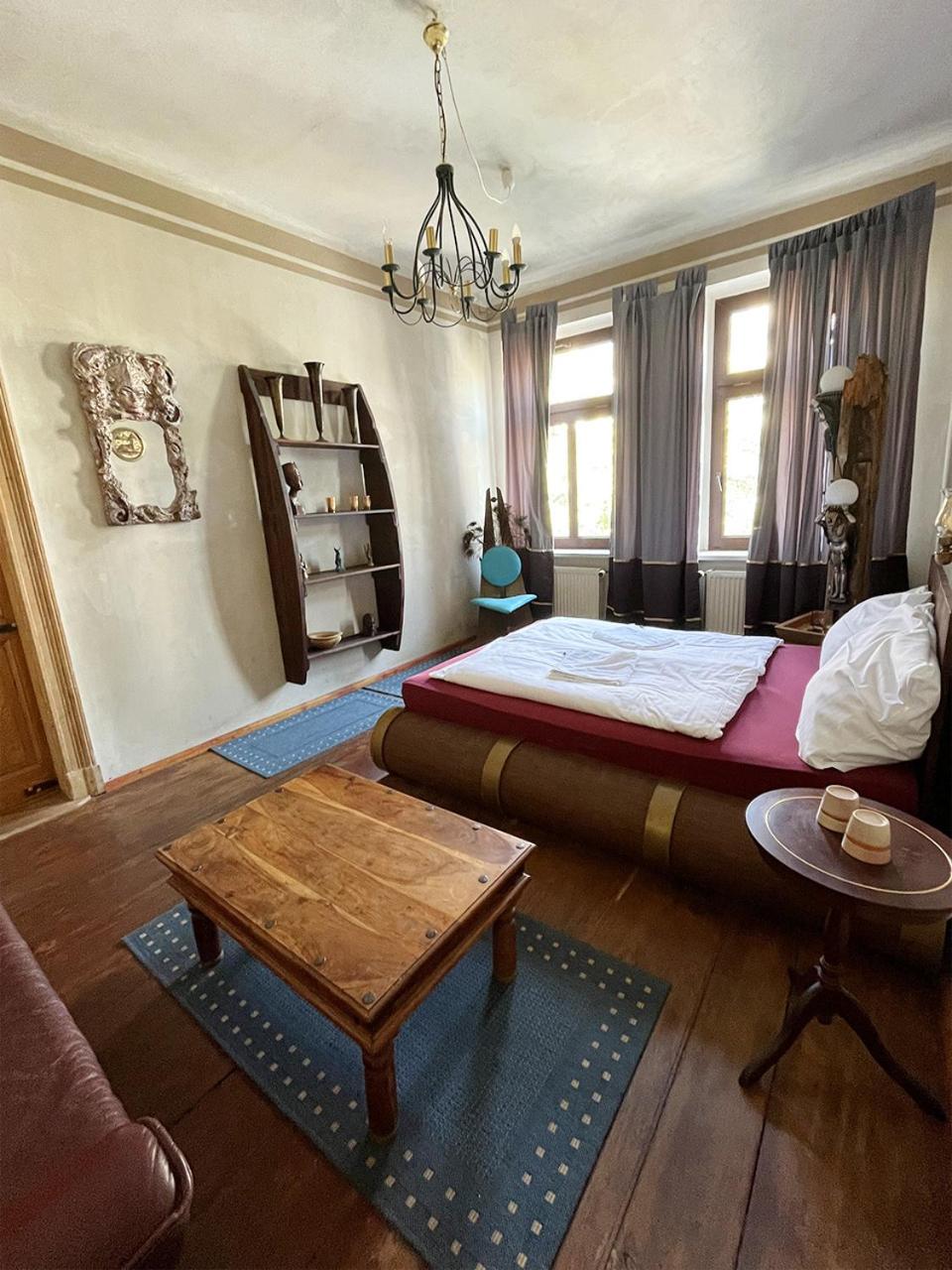 Homeplanet Hostel